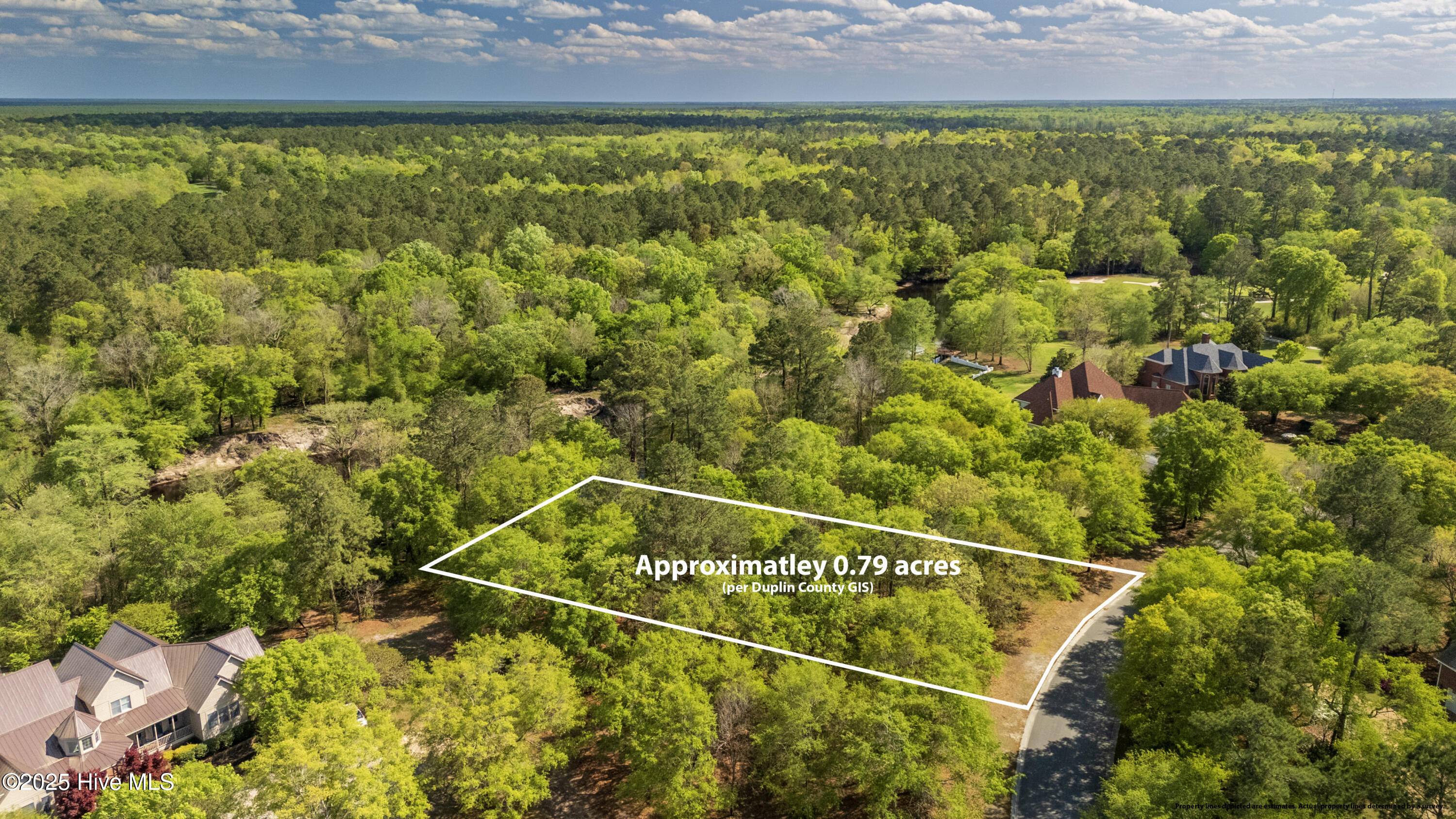 167 River Ridge Drive Property Photo 4