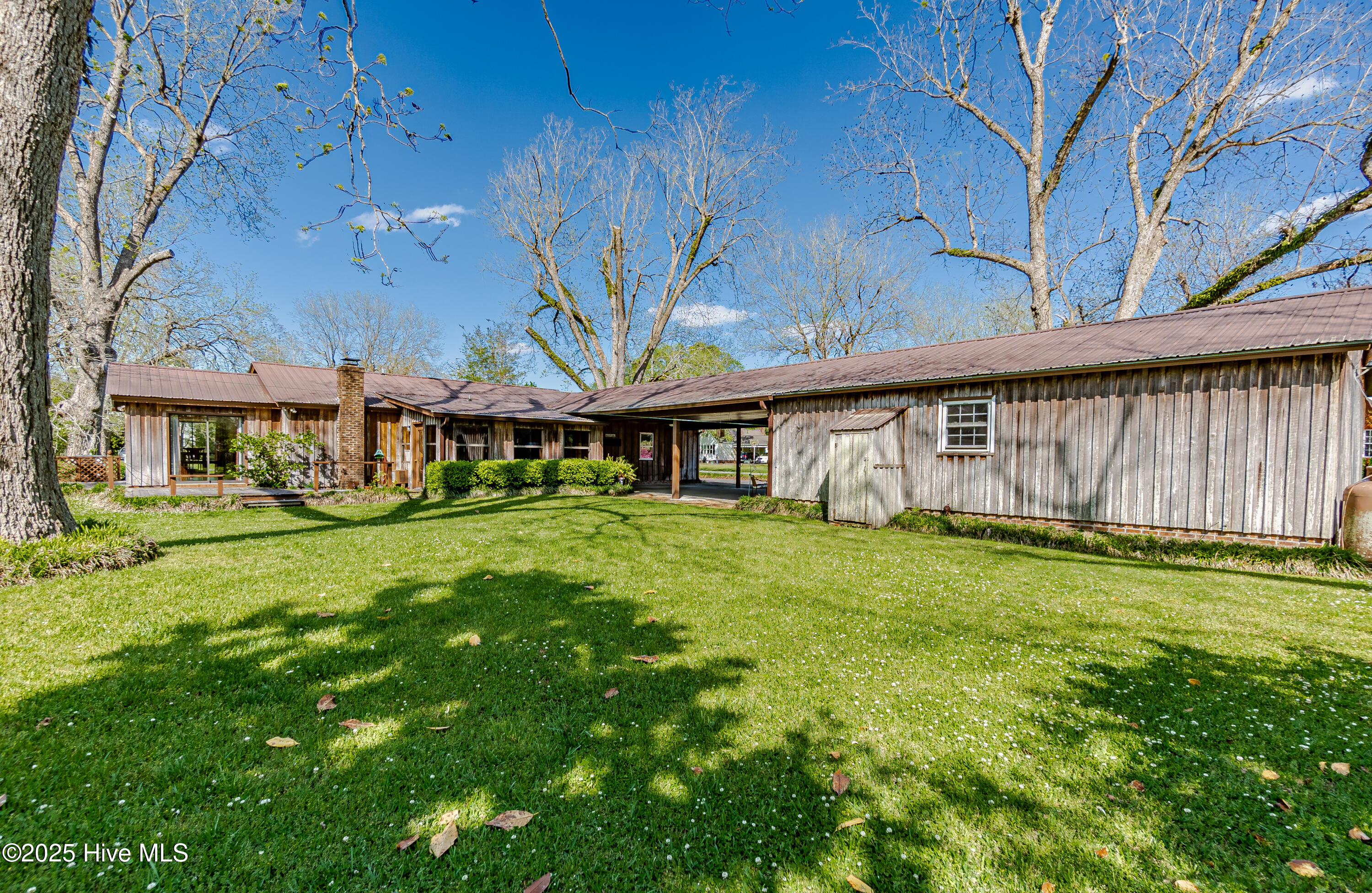 101 Grove Circle Property Photo 10