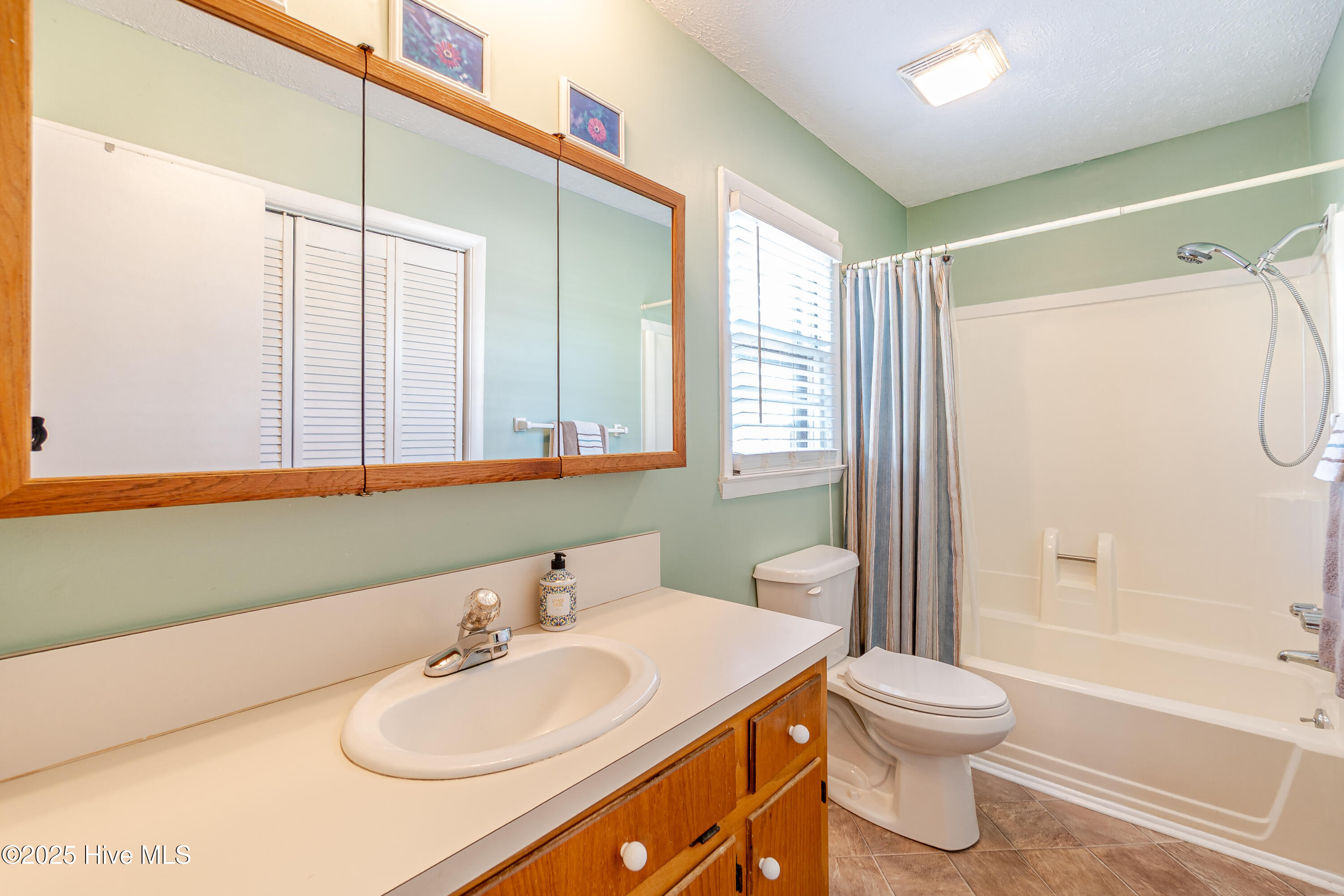 101 Grove Circle Property Photo 26
