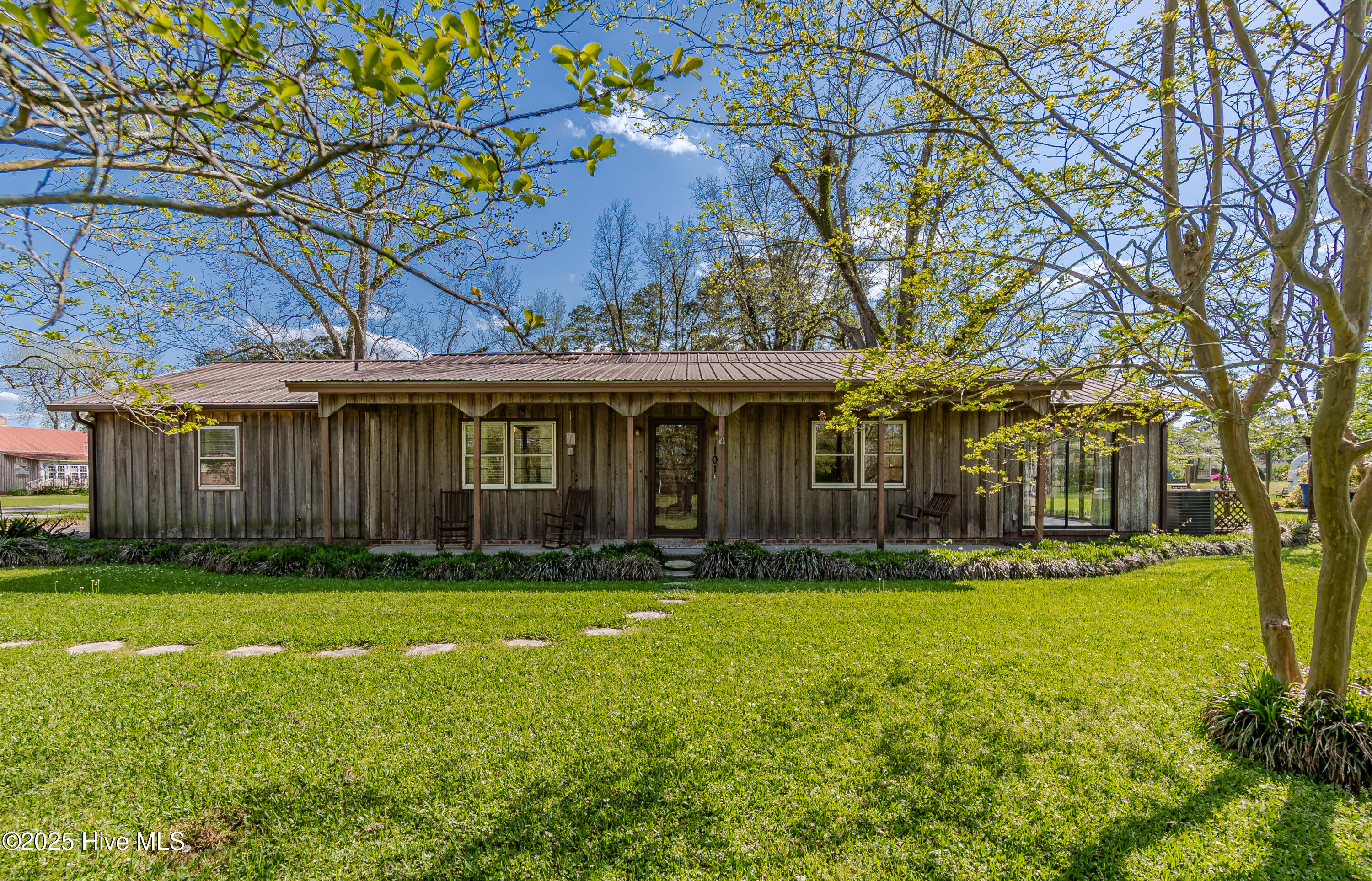 101 Grove Circle Property Photo 38