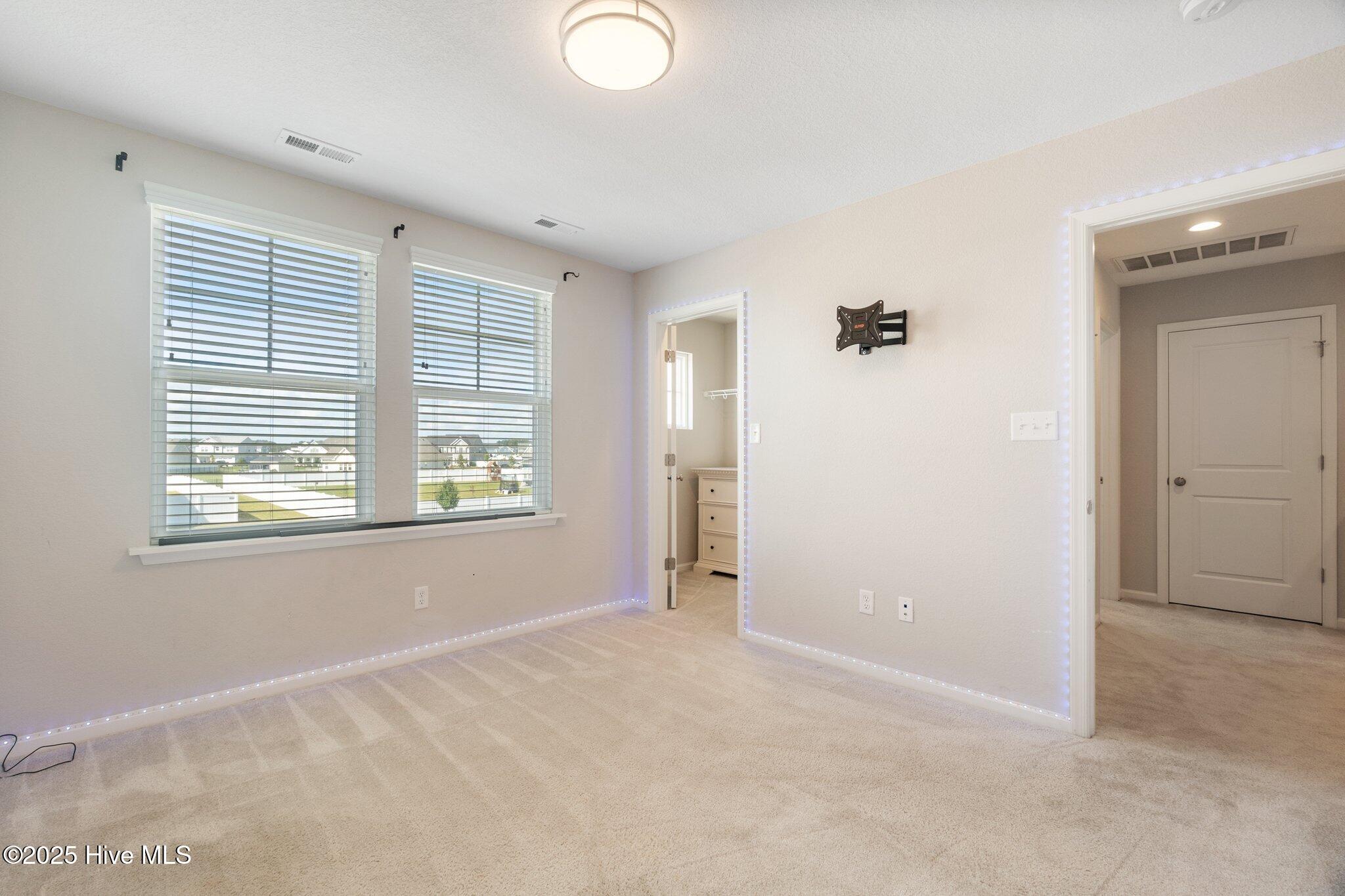 107 Currituck Reserve Parkway Property Photo 32