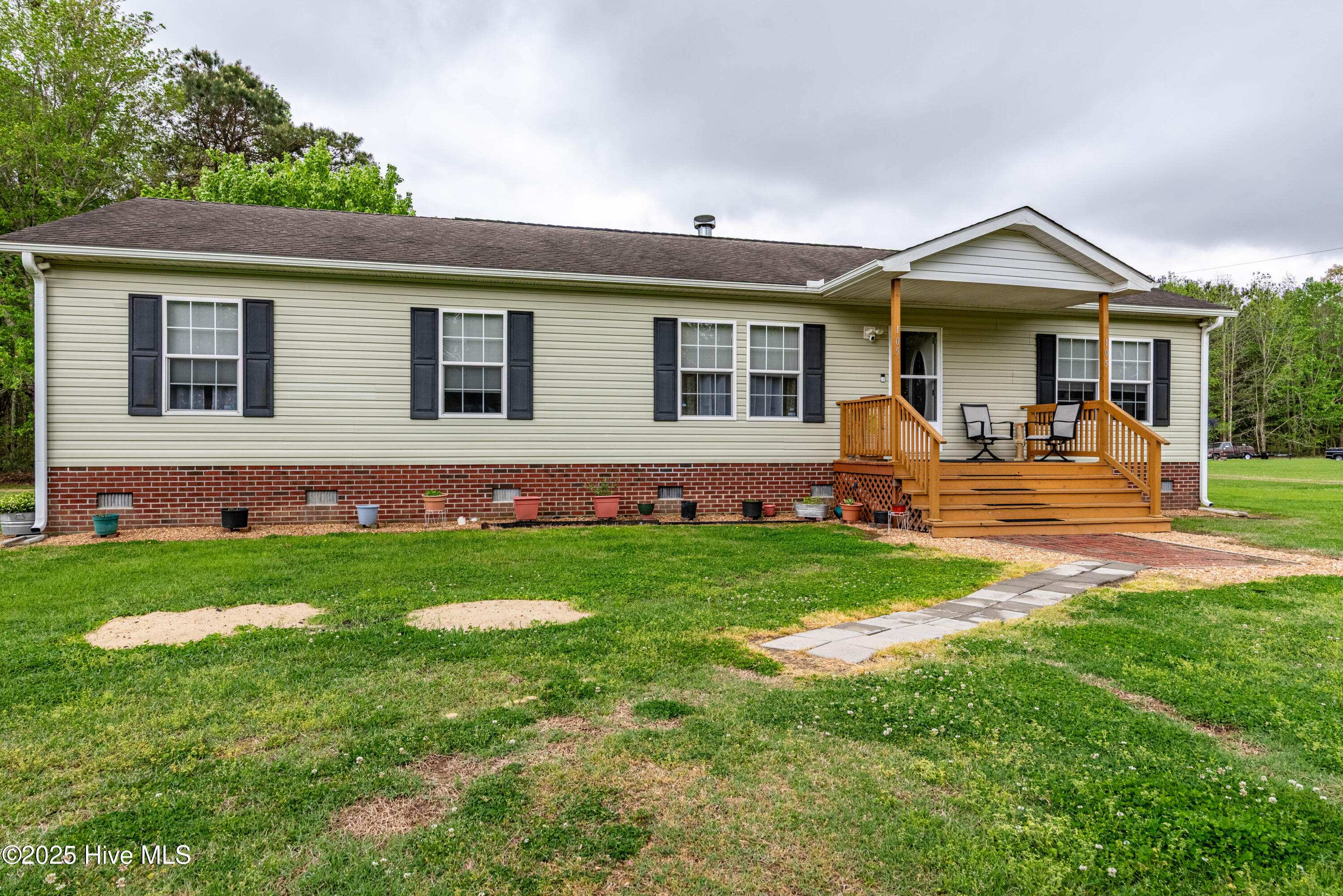 105 Holley Grove Road Property Photo