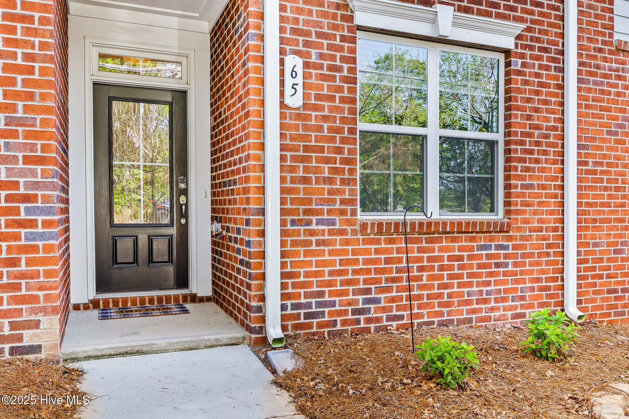 65 Brownstone Lane