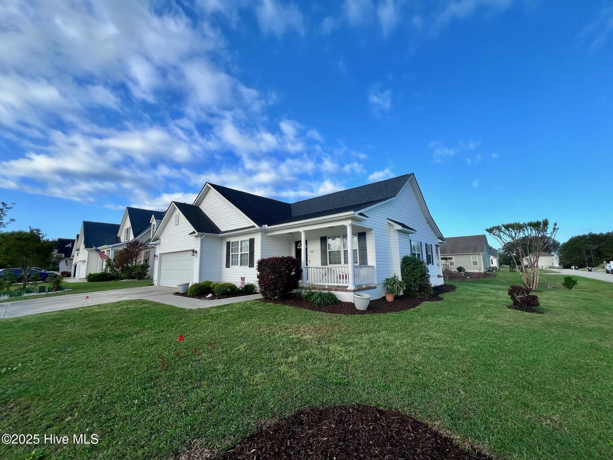 100 Anglers Way Property Photo