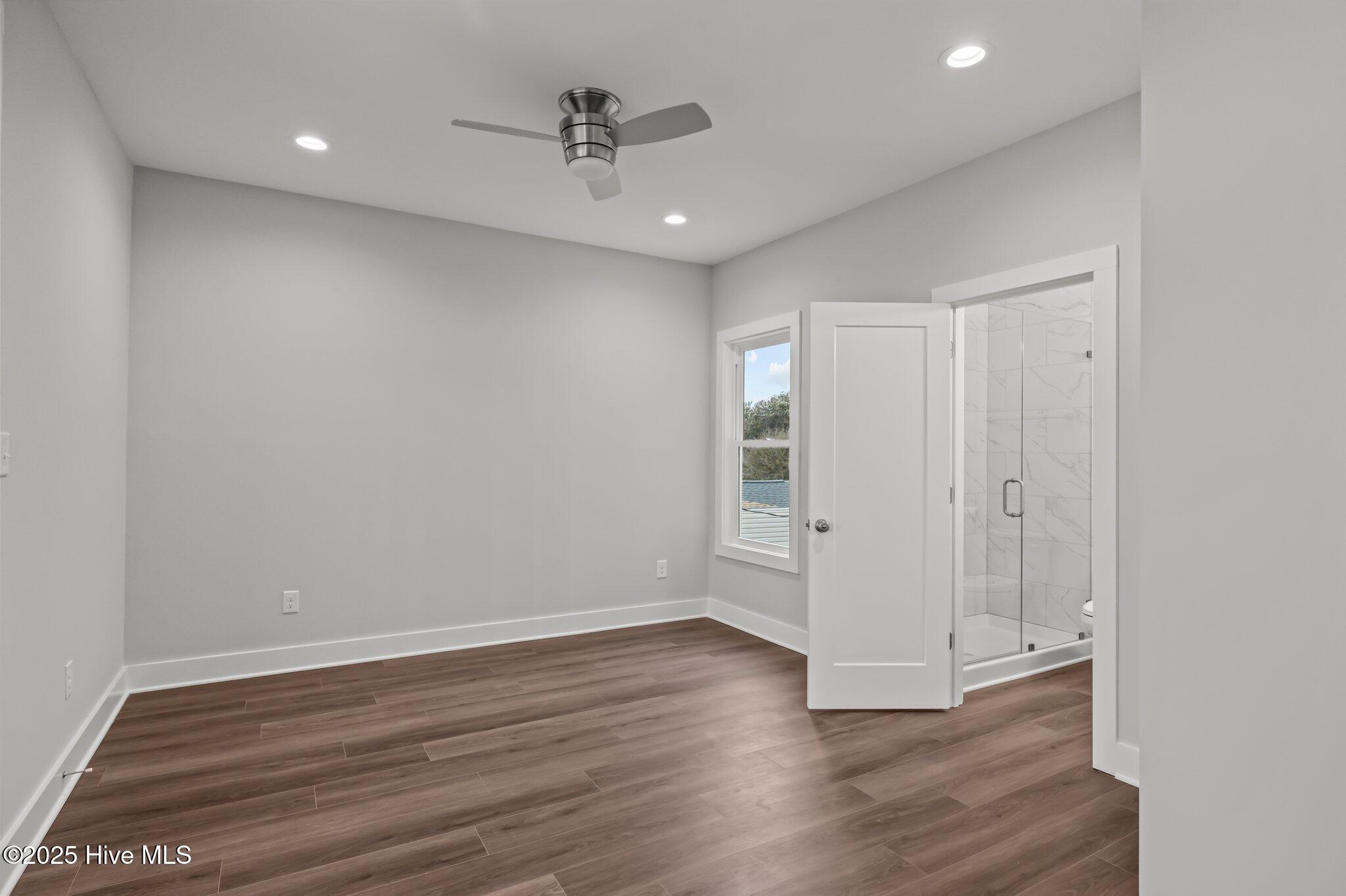 1374 Salter Path Road Property Photo 12