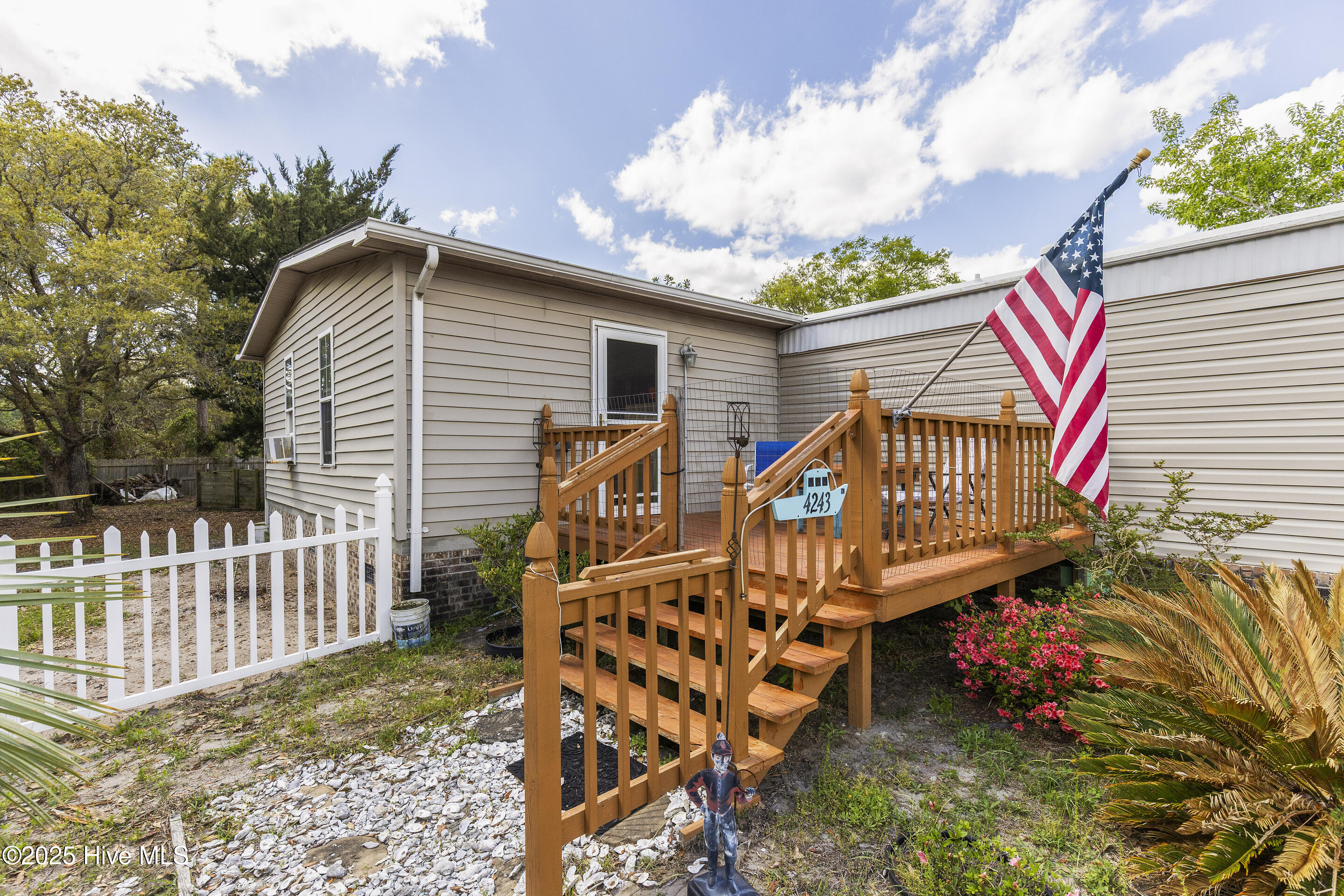 4243 Main Sail Street Property Photo 1