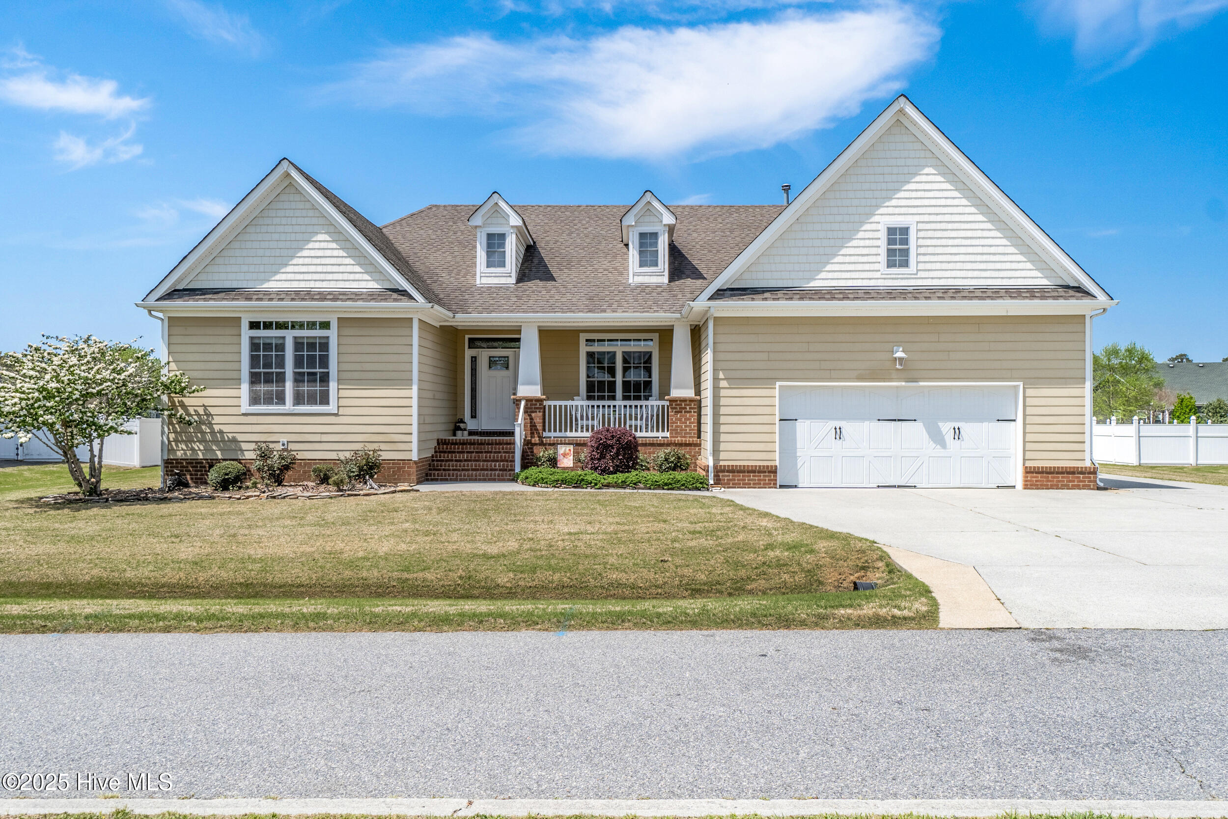 122 Bayside Drive Property Photo