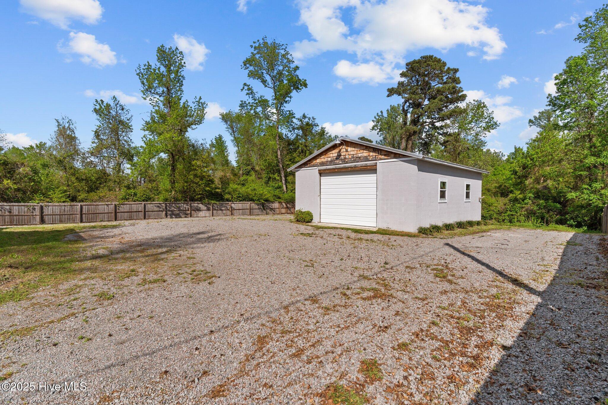 1534 N Kerr Avenue Property Photo 9