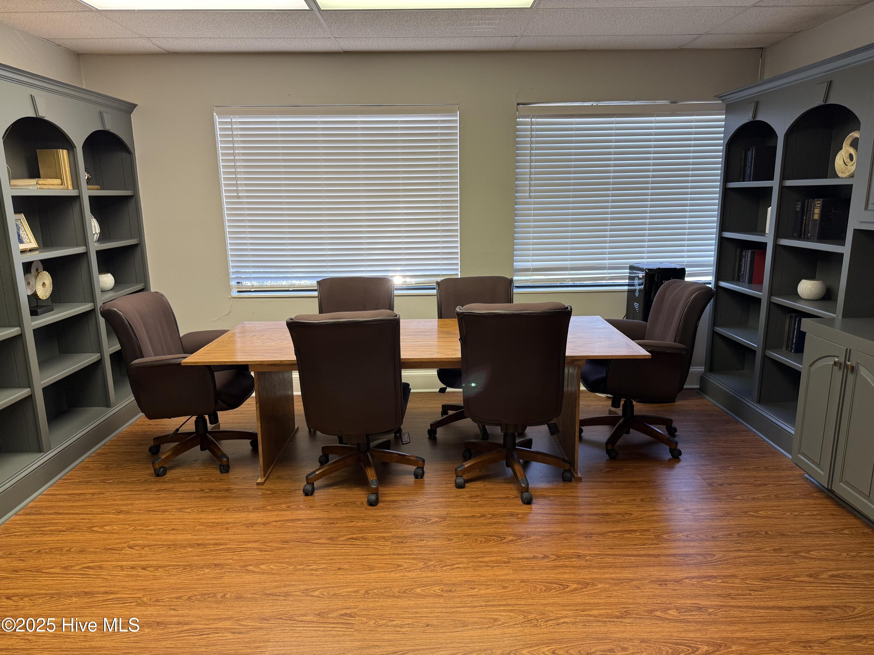 202 E Arlington Boulevard D Property Photo 10