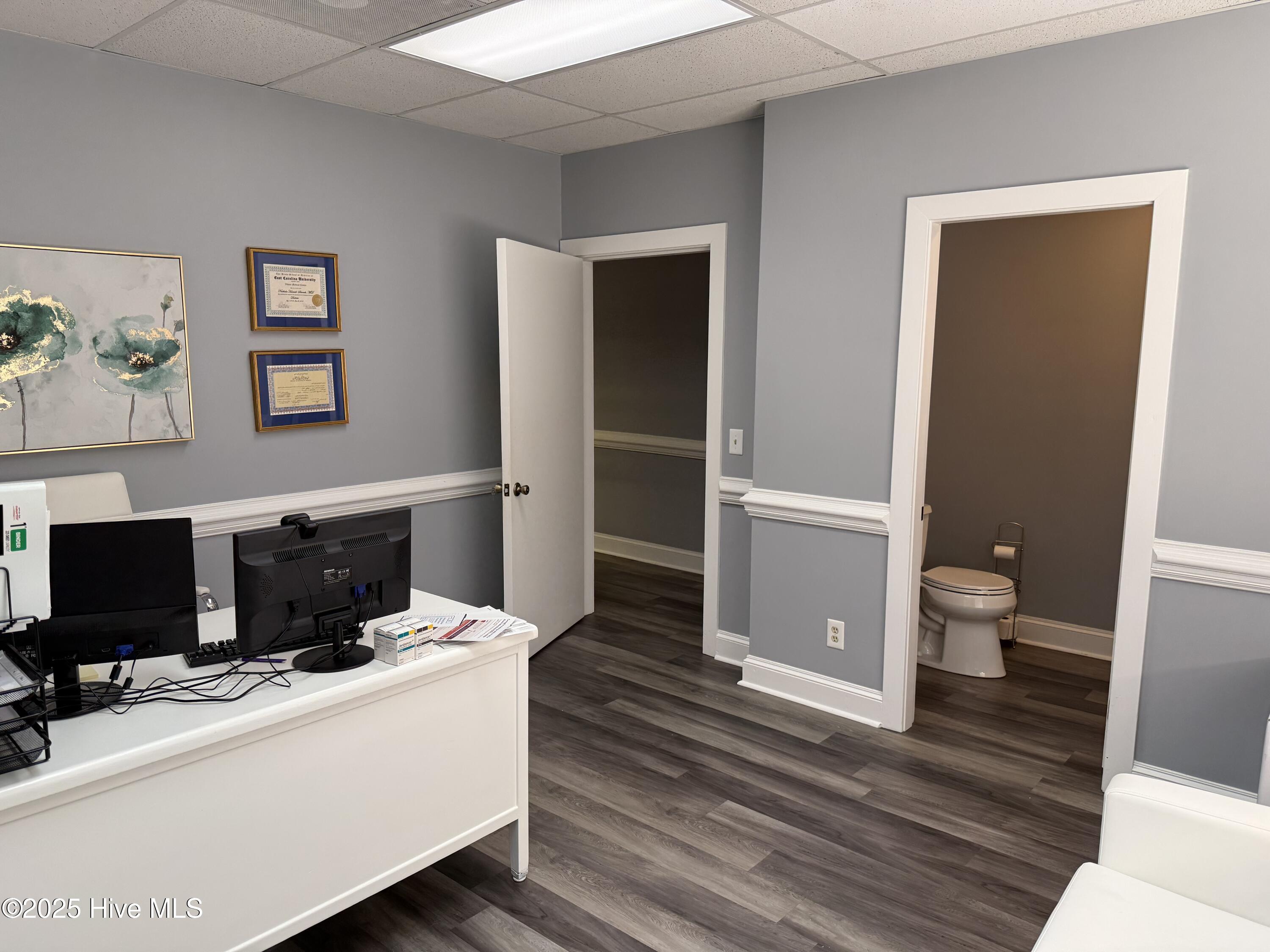 202 E Arlington Boulevard D Property Photo 14