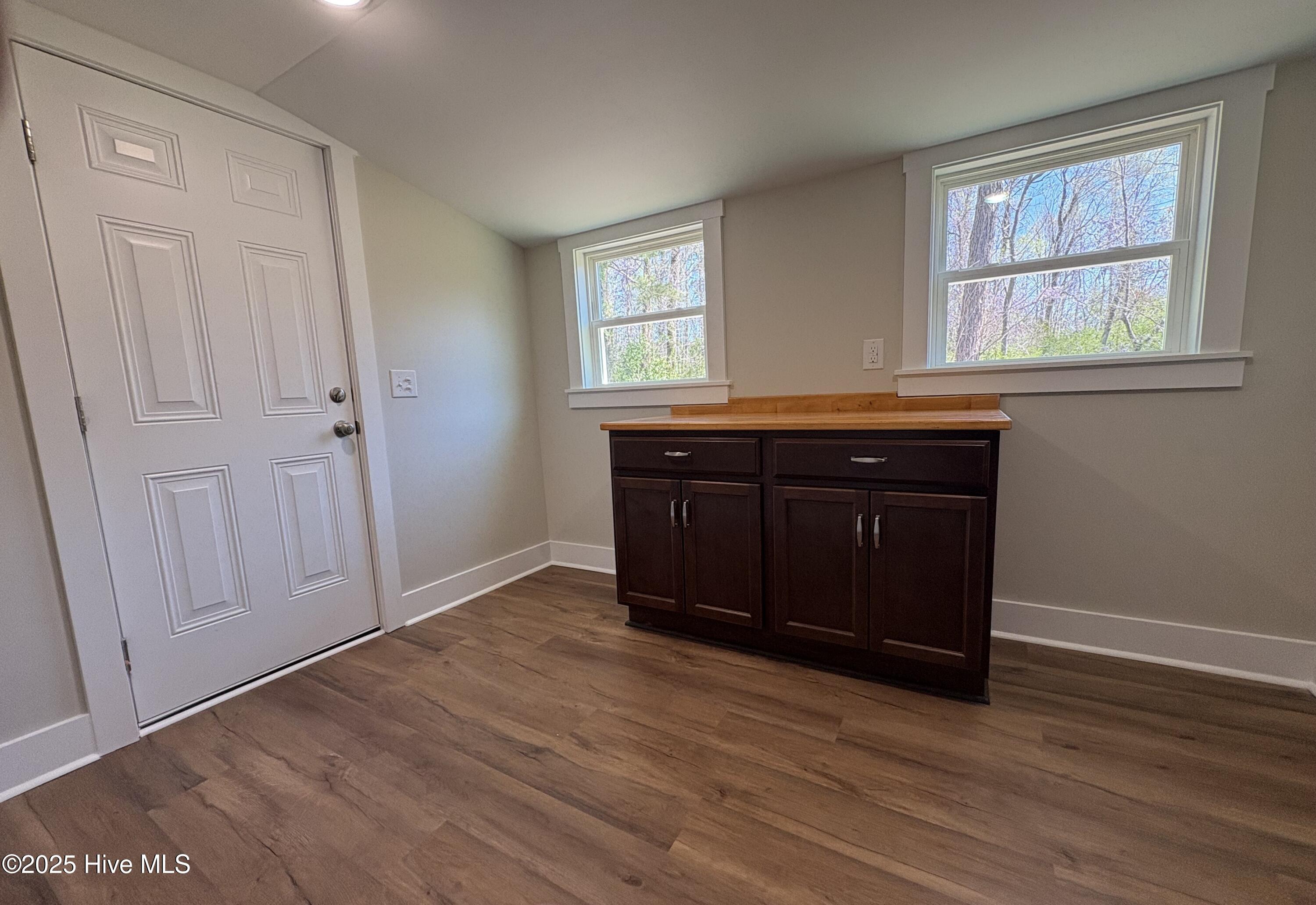 599 Bitmore Road Property Photo 8