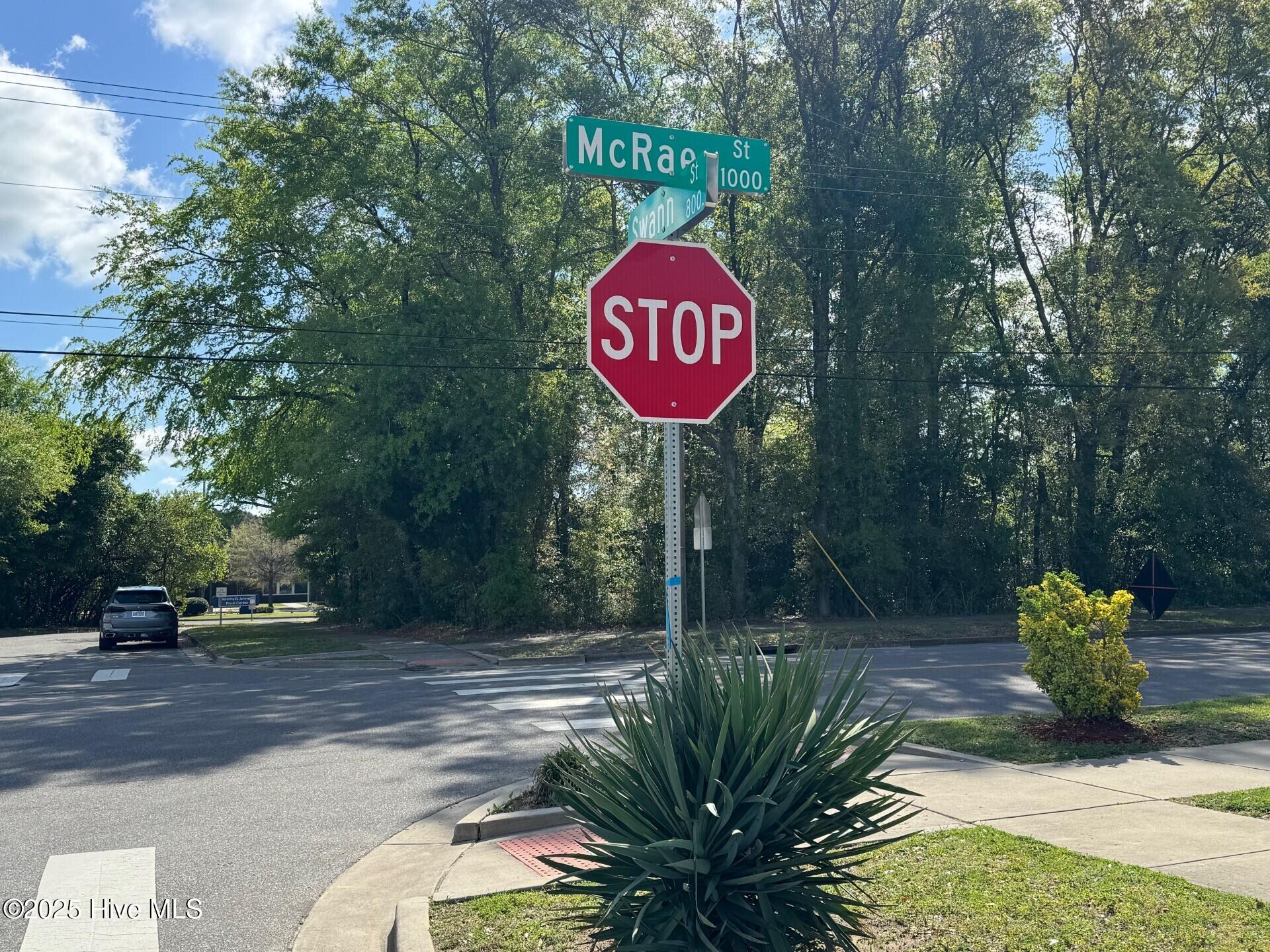 1006 Mcrae Street Property Photo 2
