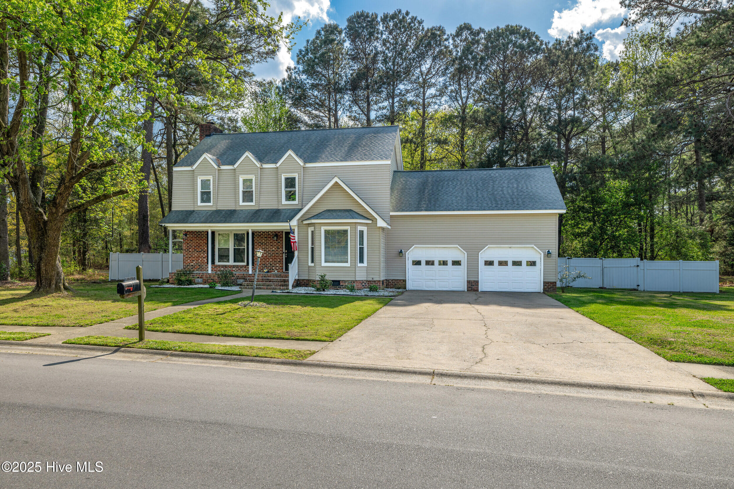 103 E Raintree Lane Property Photo 42