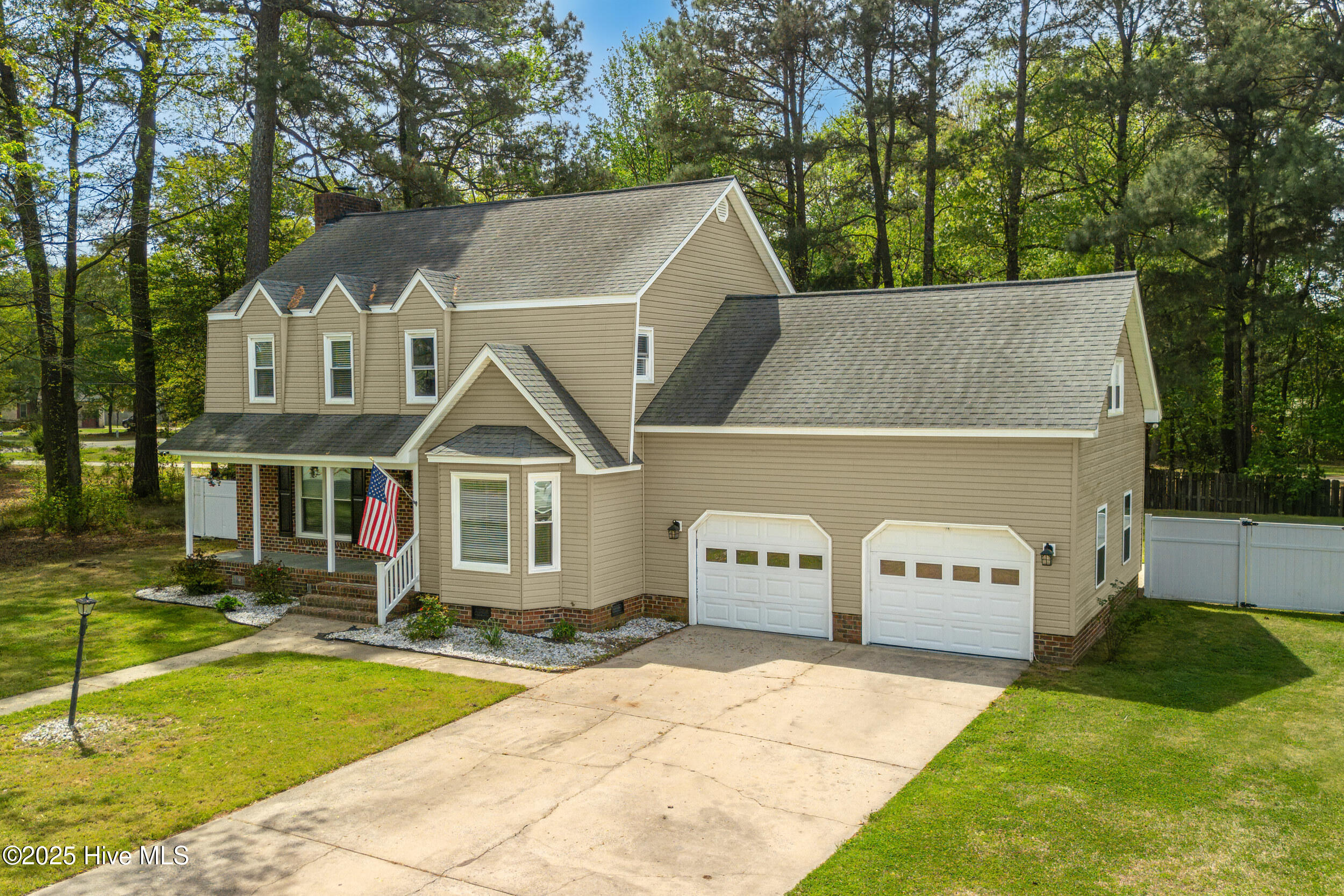 103 E Raintree Lane Property Photo 44