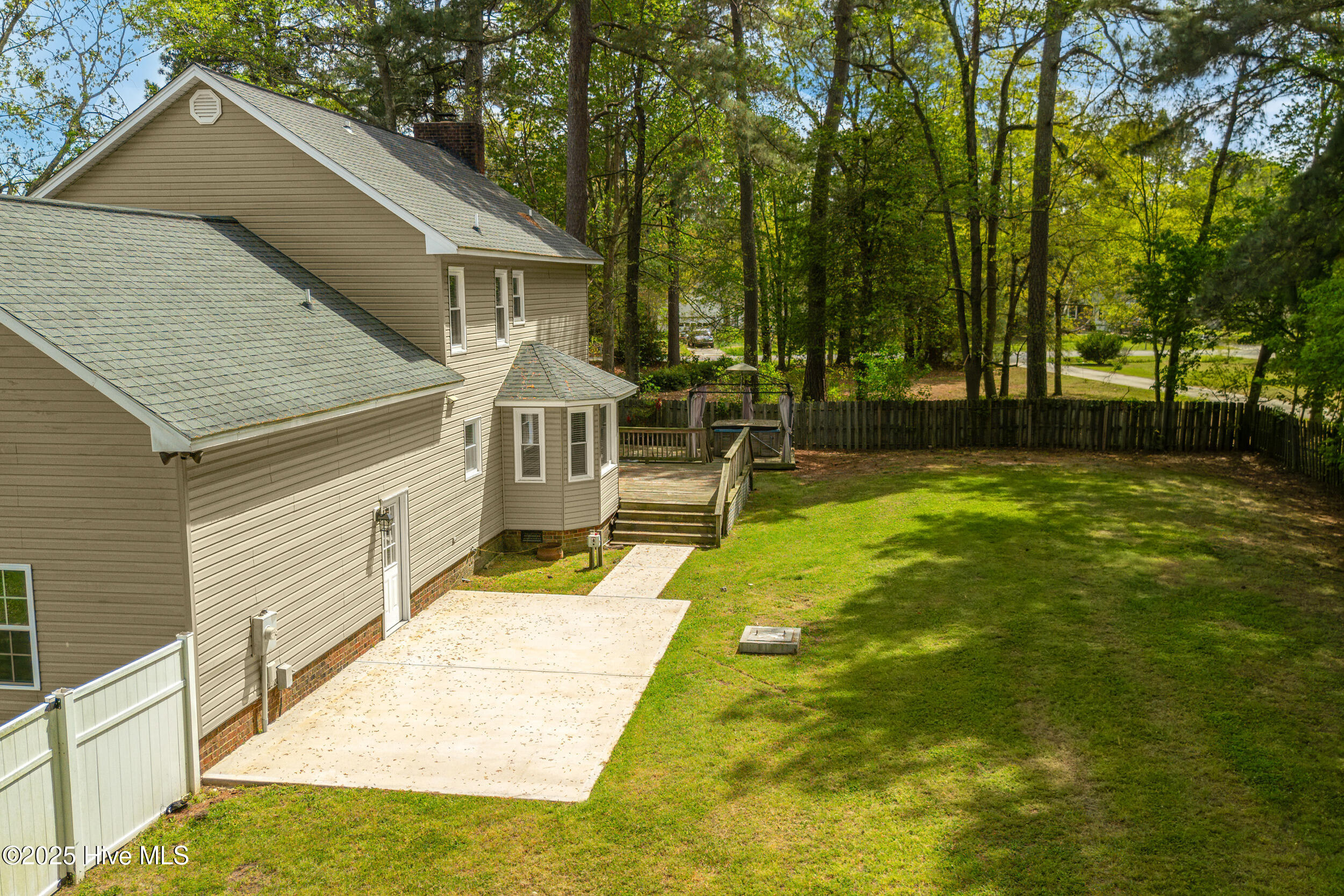 103 E Raintree Lane Property Photo 45
