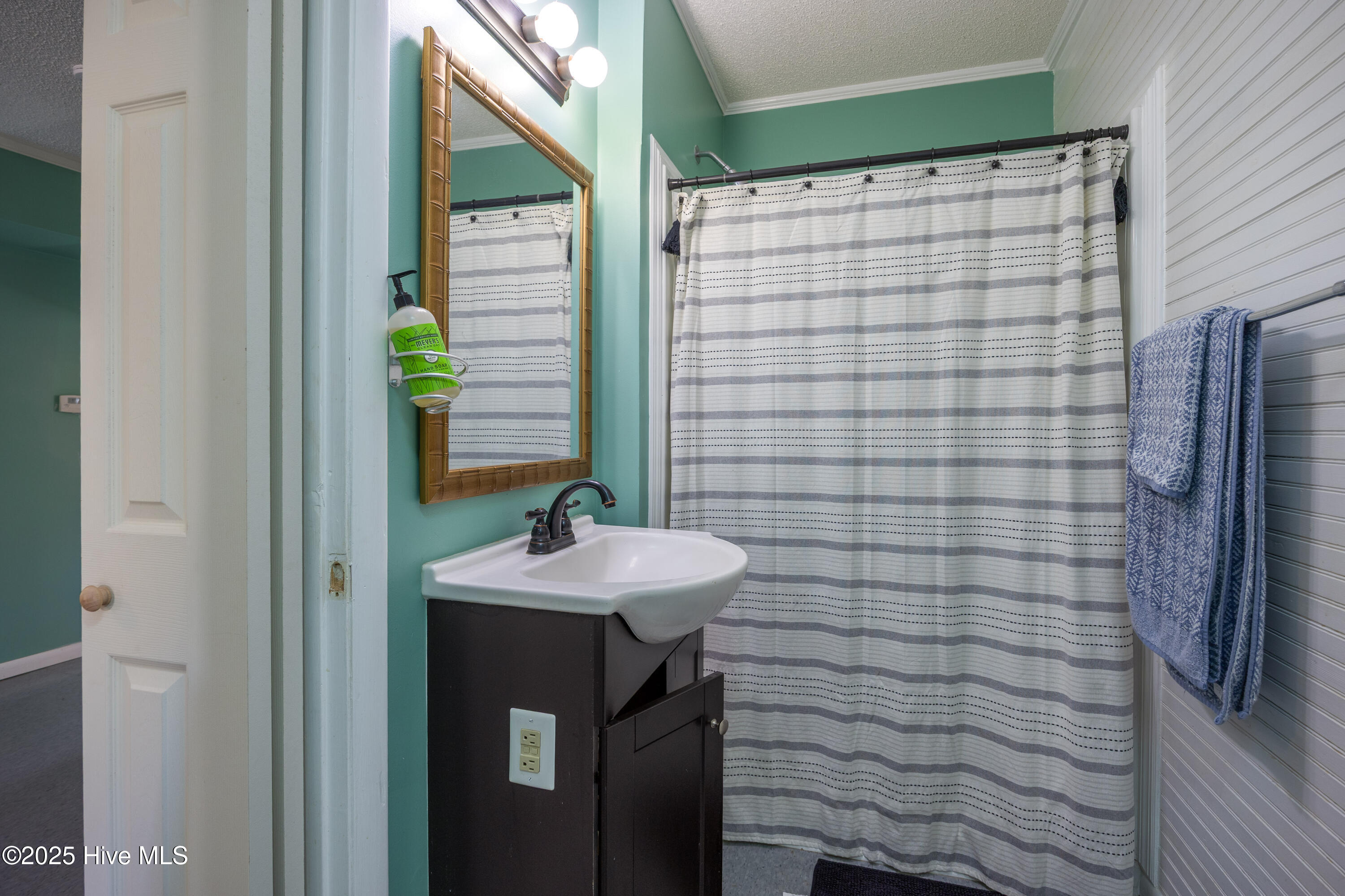 211 Edgewood Avenue Property Photo 31