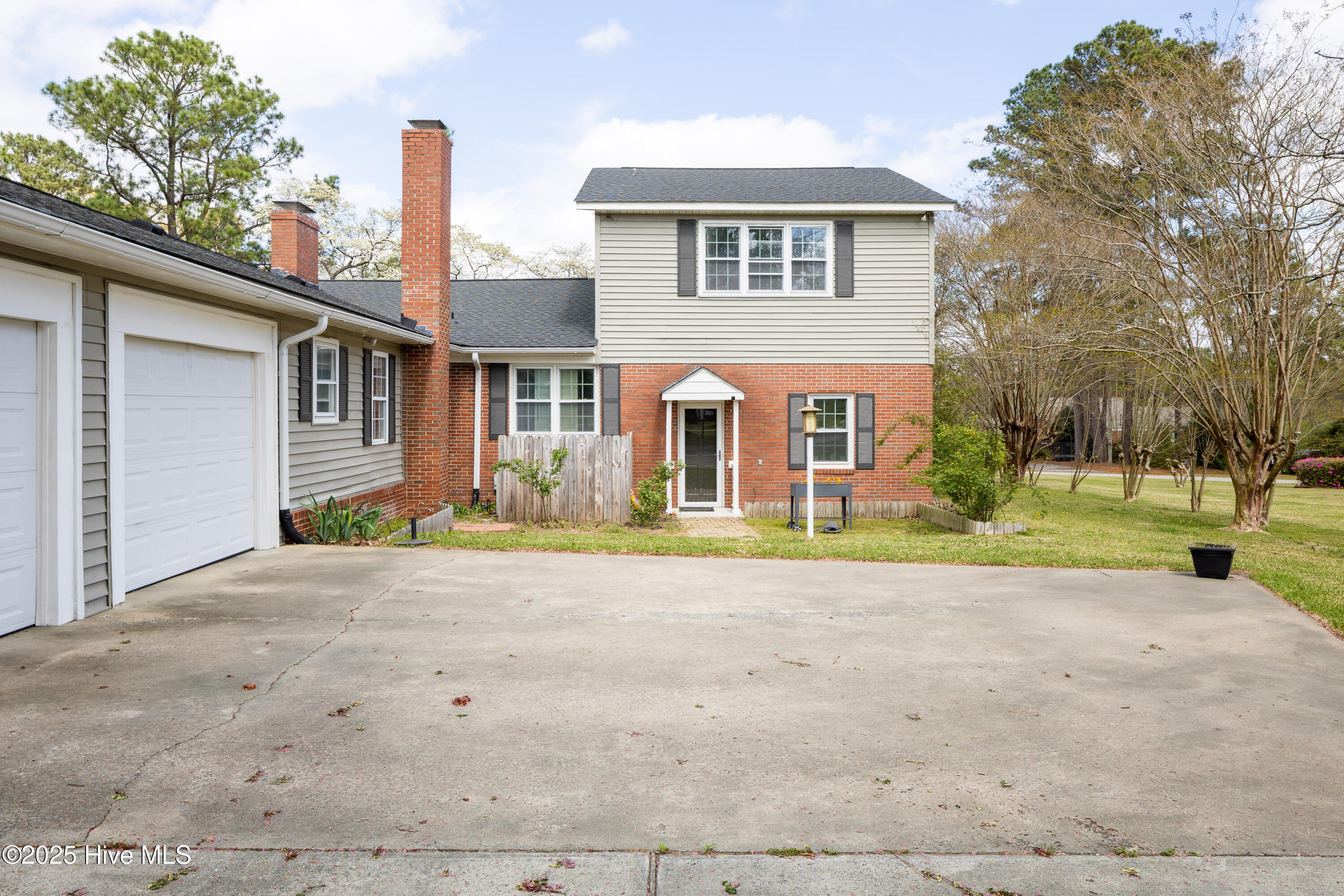 211 Edgewood Avenue Property Photo 39