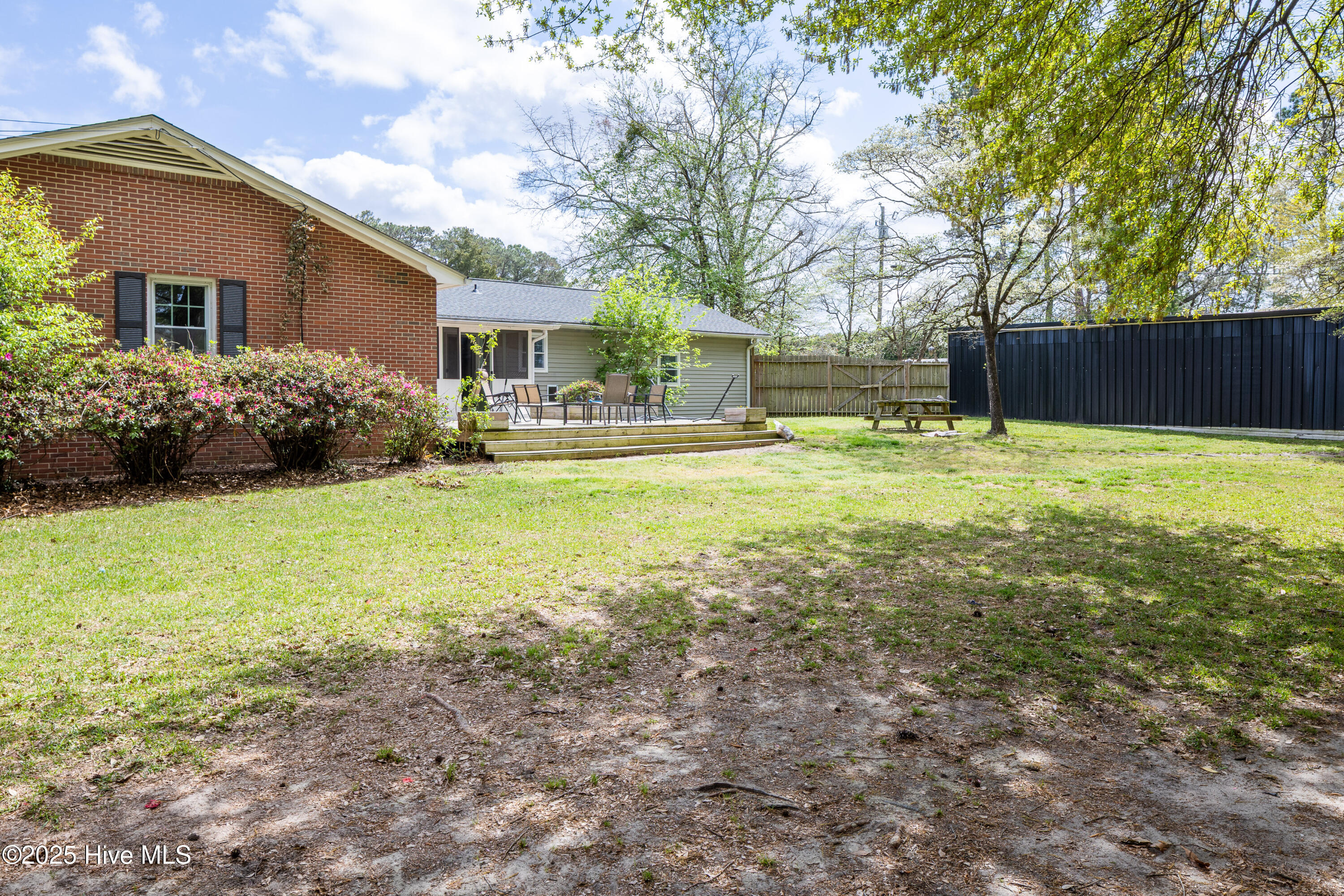 211 Edgewood Avenue Property Photo 43