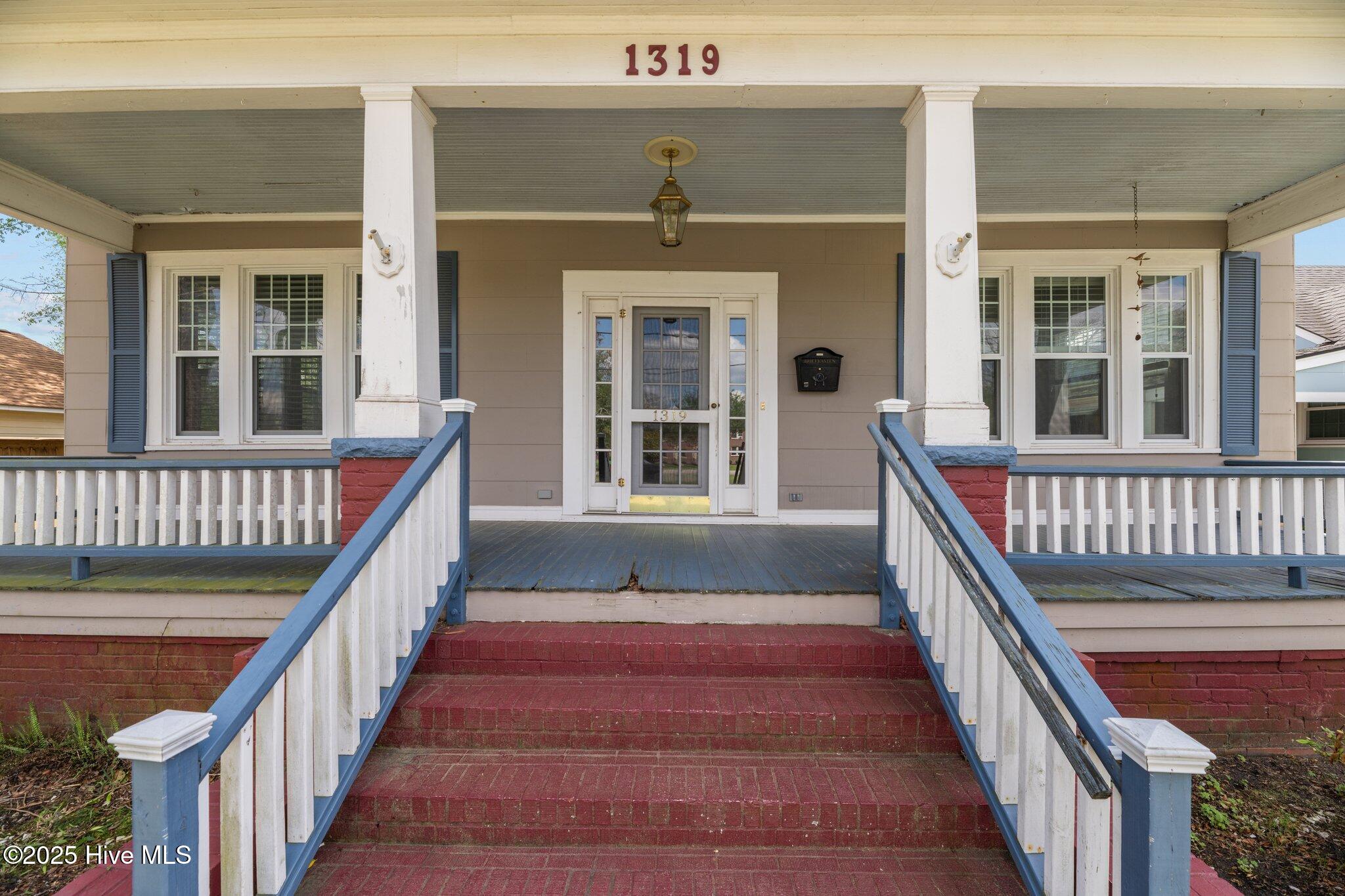 1319 Rhem Avenue Property Photo 2