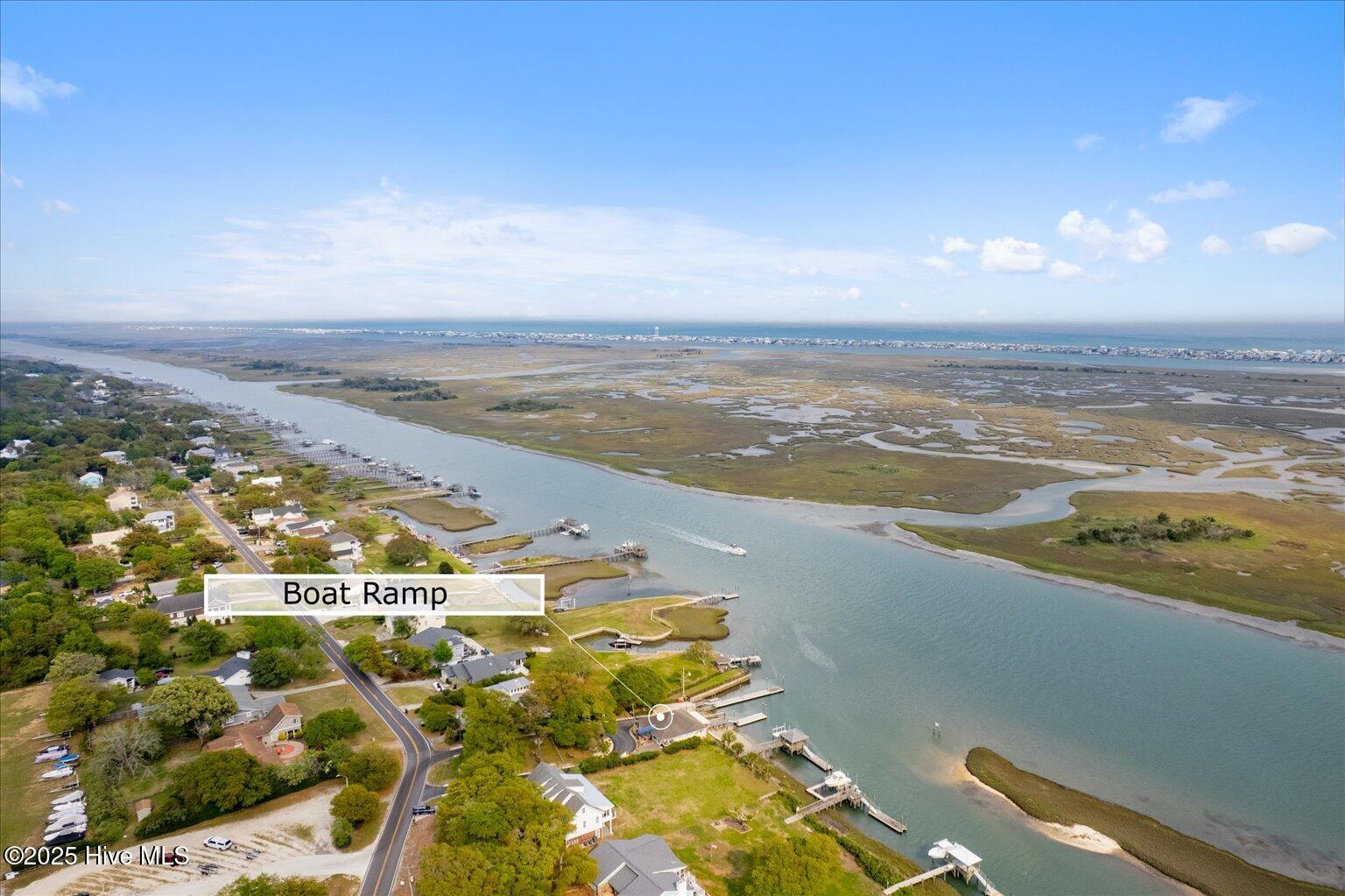 709 Saw Grass Road Property Photo 4