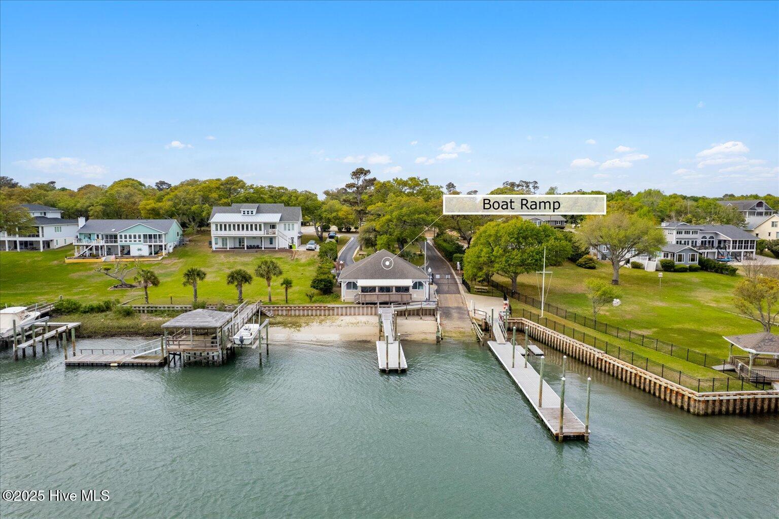 709 Saw Grass Road Property Photo 6