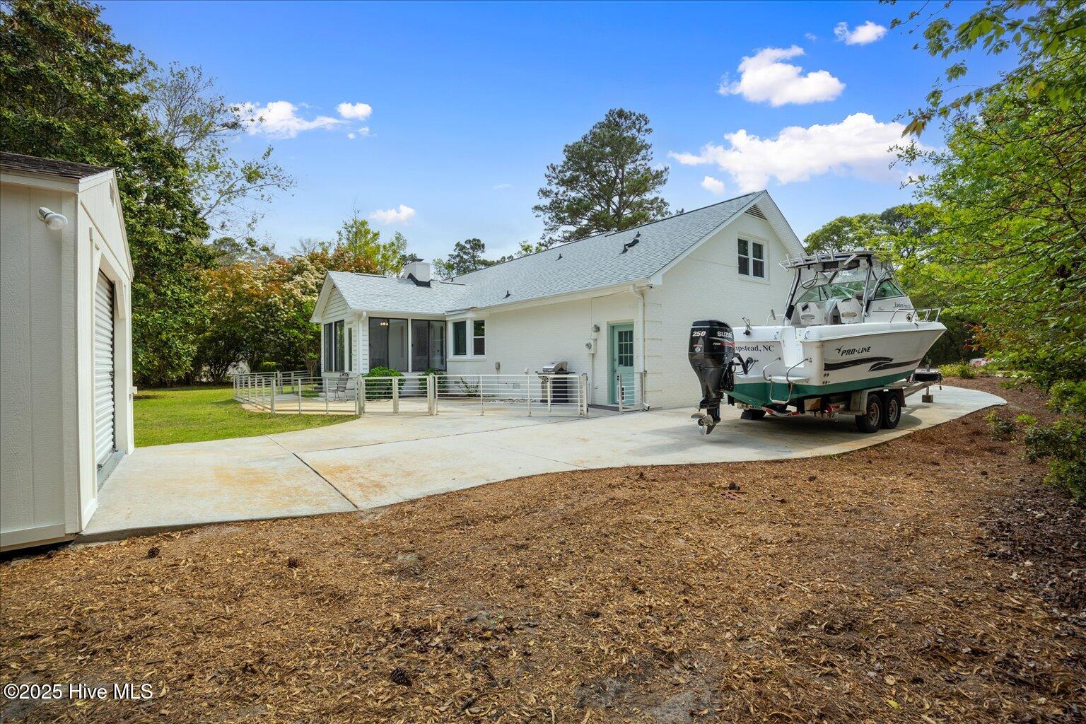 709 Saw Grass Road Property Photo 36