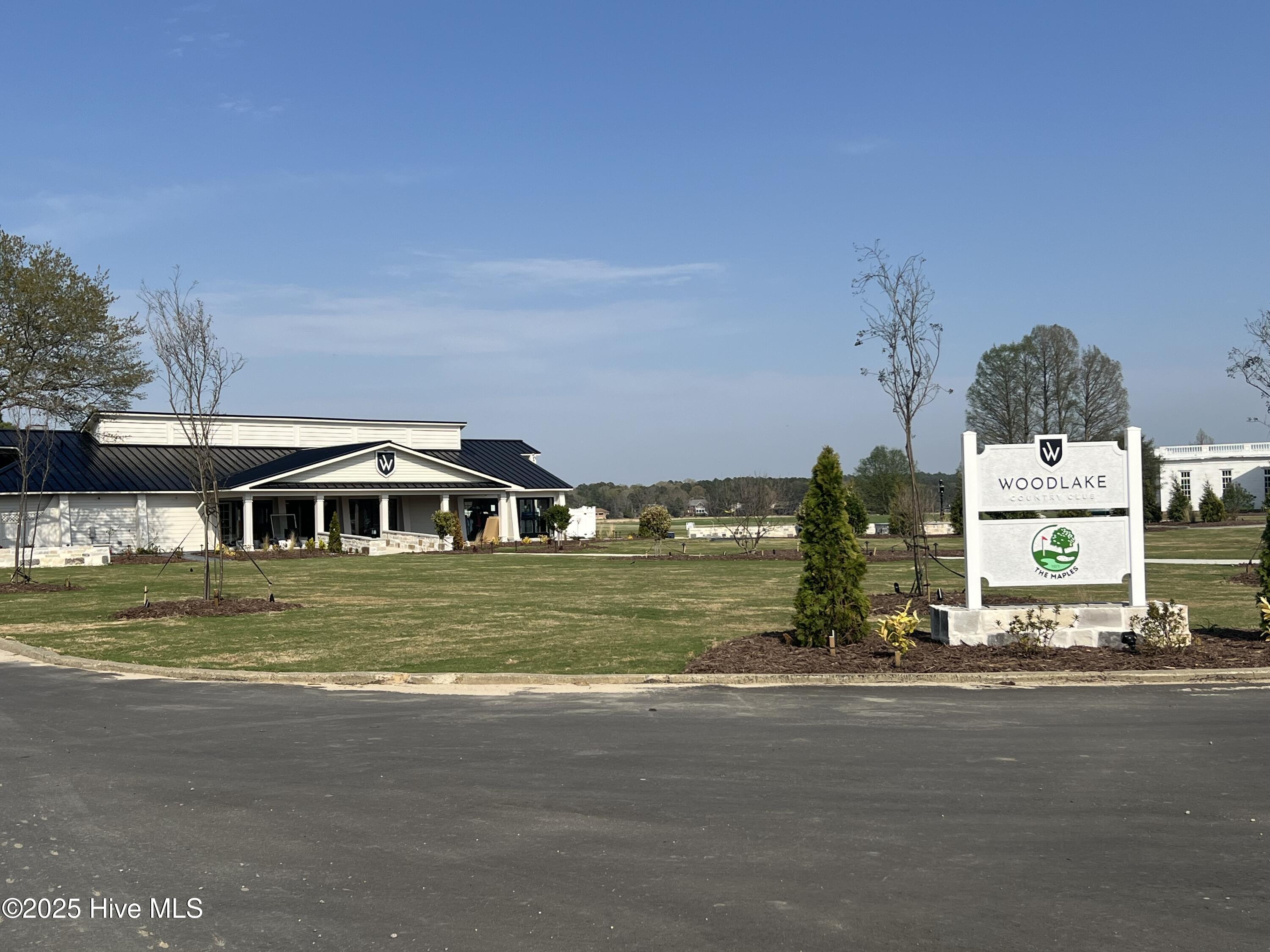 205 Chestnut Drive Property Photo 4