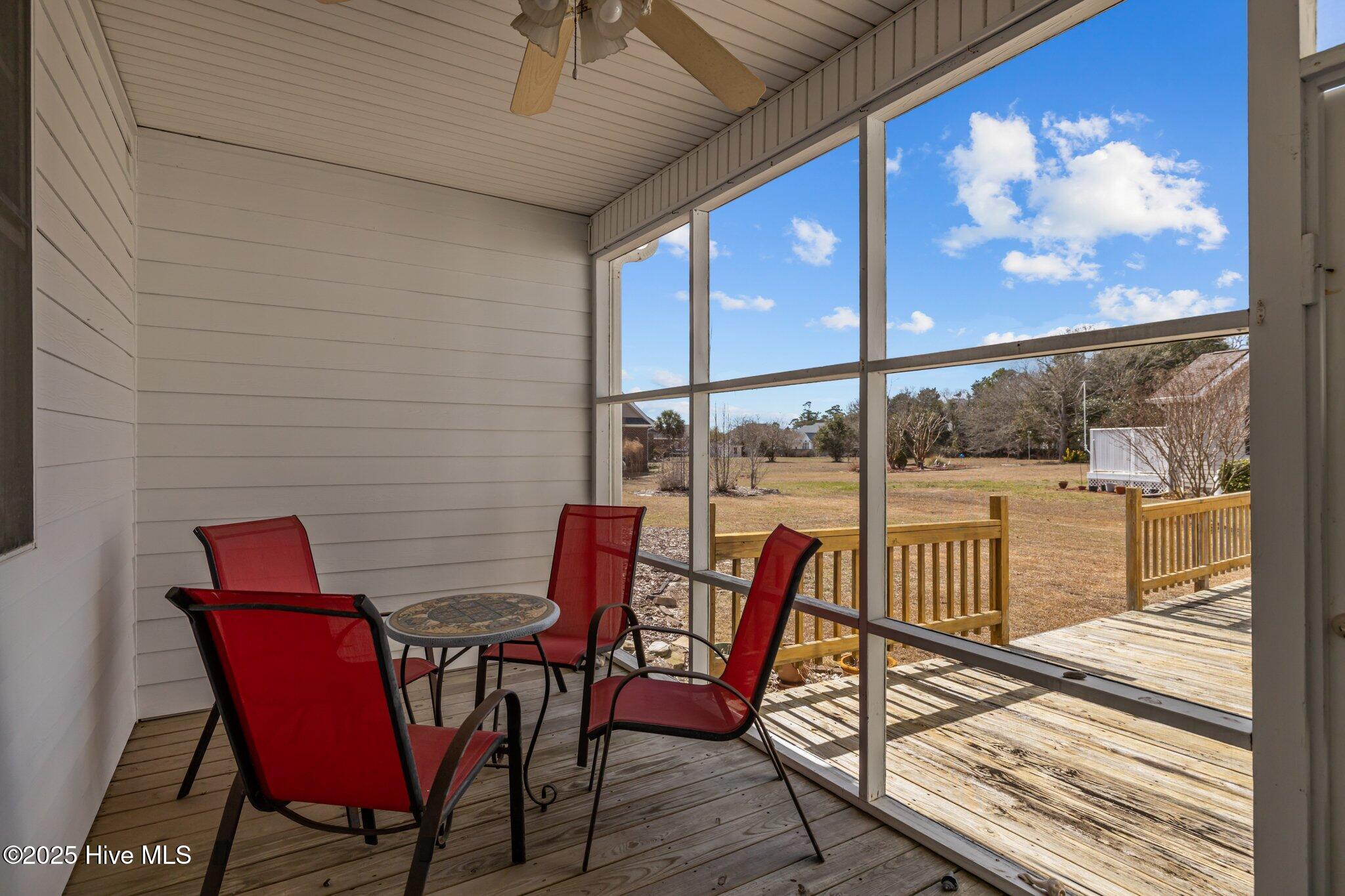 108 Phillips Landing Drive Property Photo 13