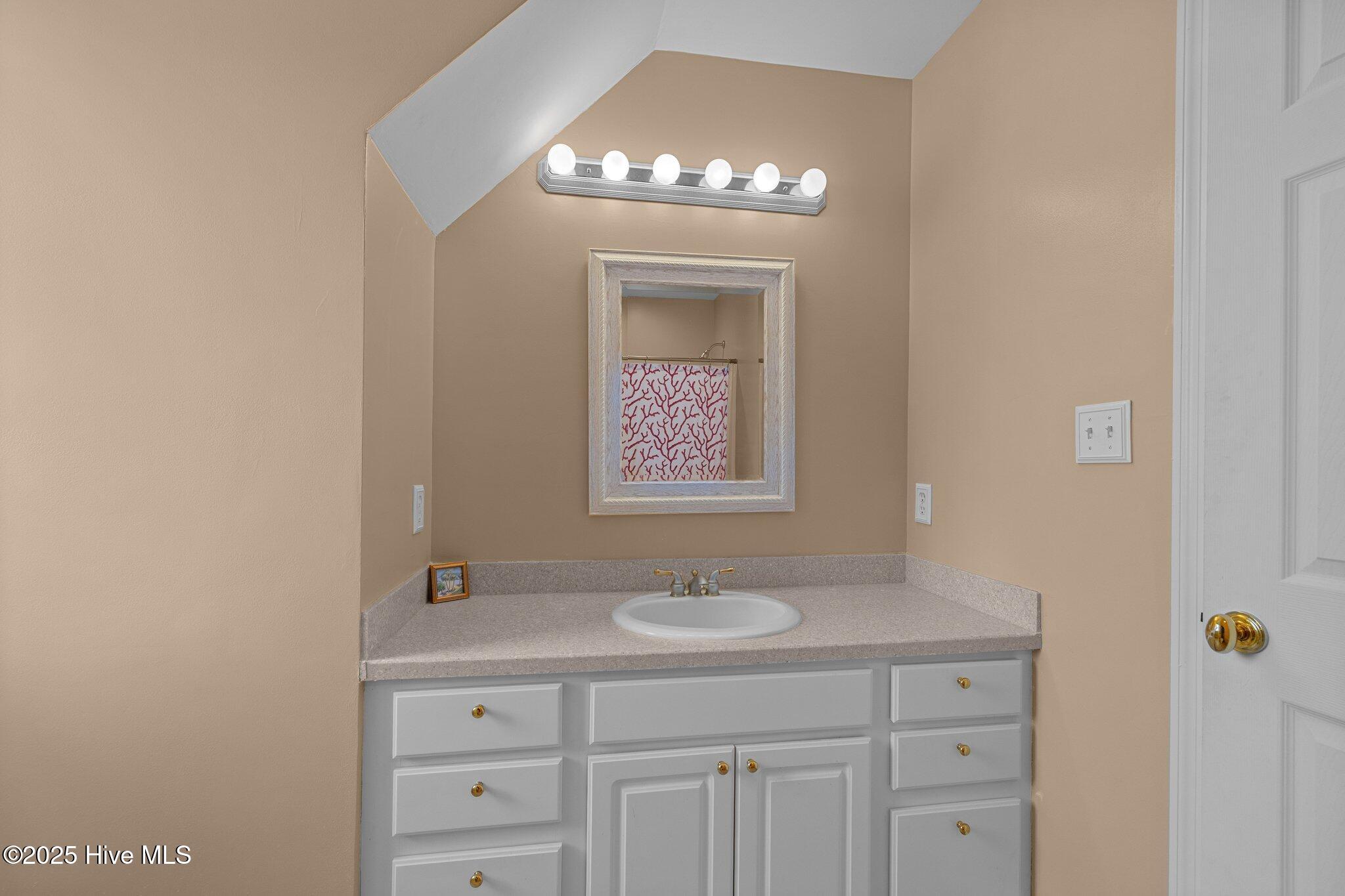 108 Phillips Landing Drive Property Photo 19