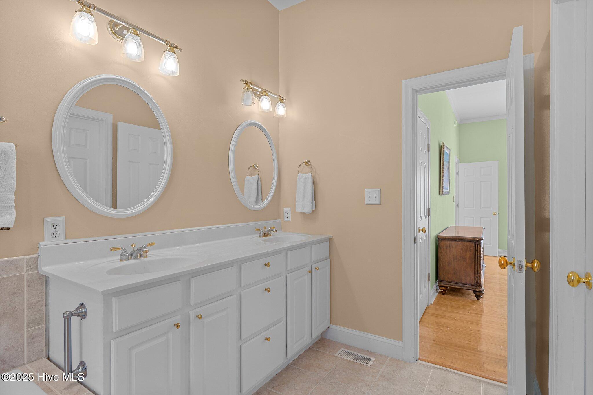 108 Phillips Landing Drive Property Photo 28