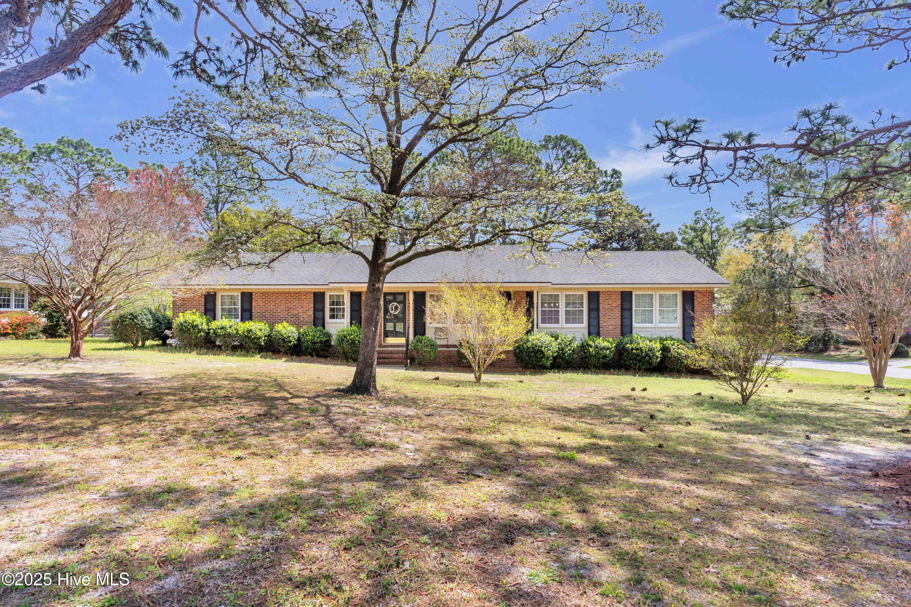 302 Shamrock Drive Drive Property Photo