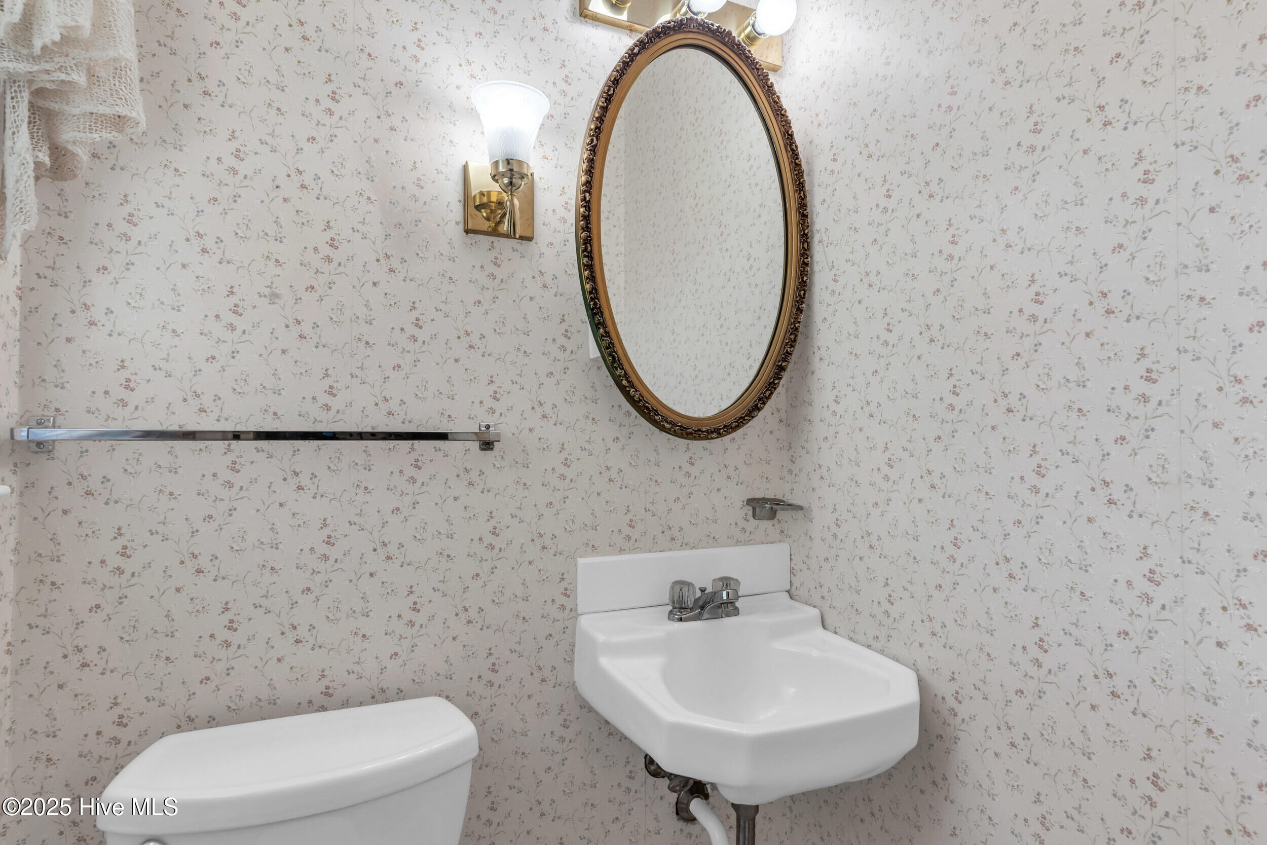 302 Shamrock Drive Drive Property Photo 16