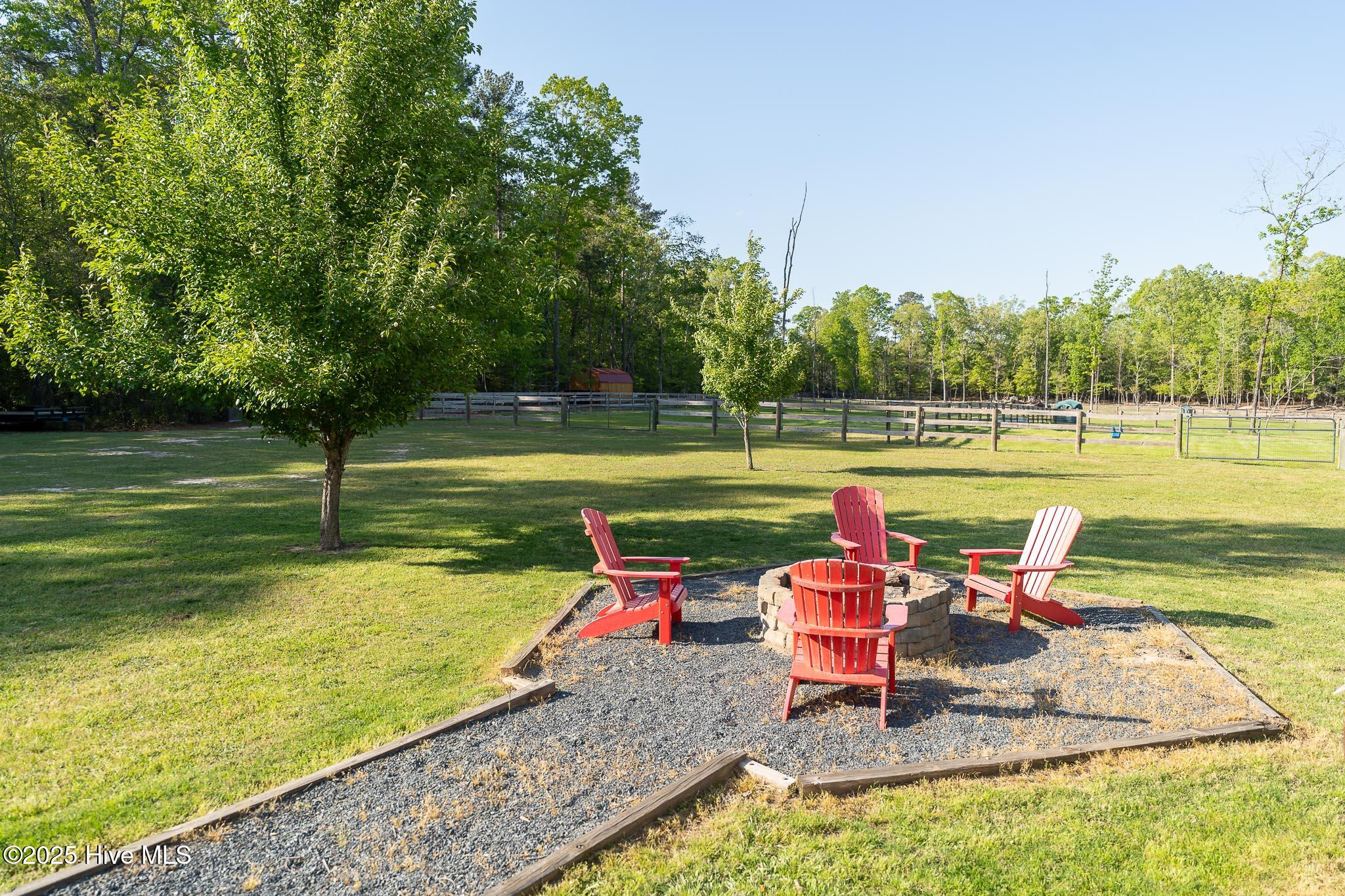104 Bridle Path Lane Property Photo 8