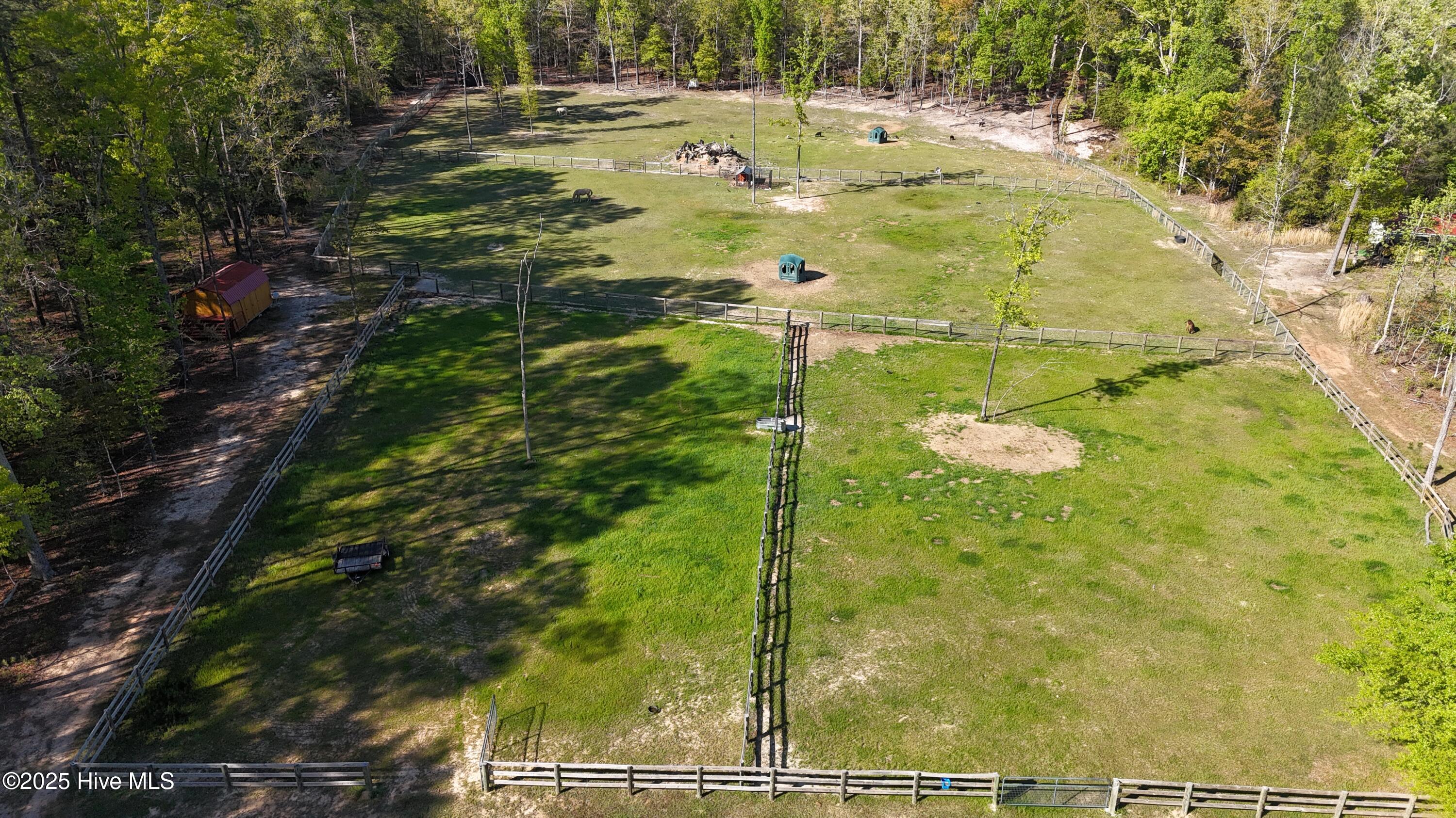 104 Bridle Path Lane Property Photo 9