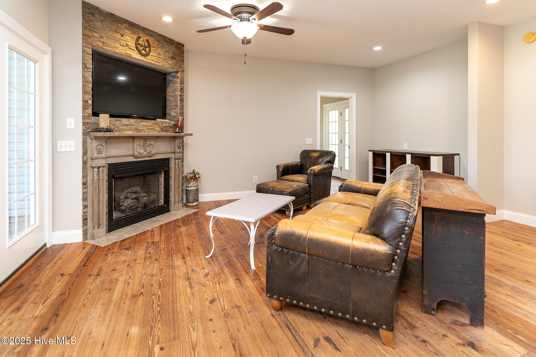 104 Bridle Path Lane Property Photo 41