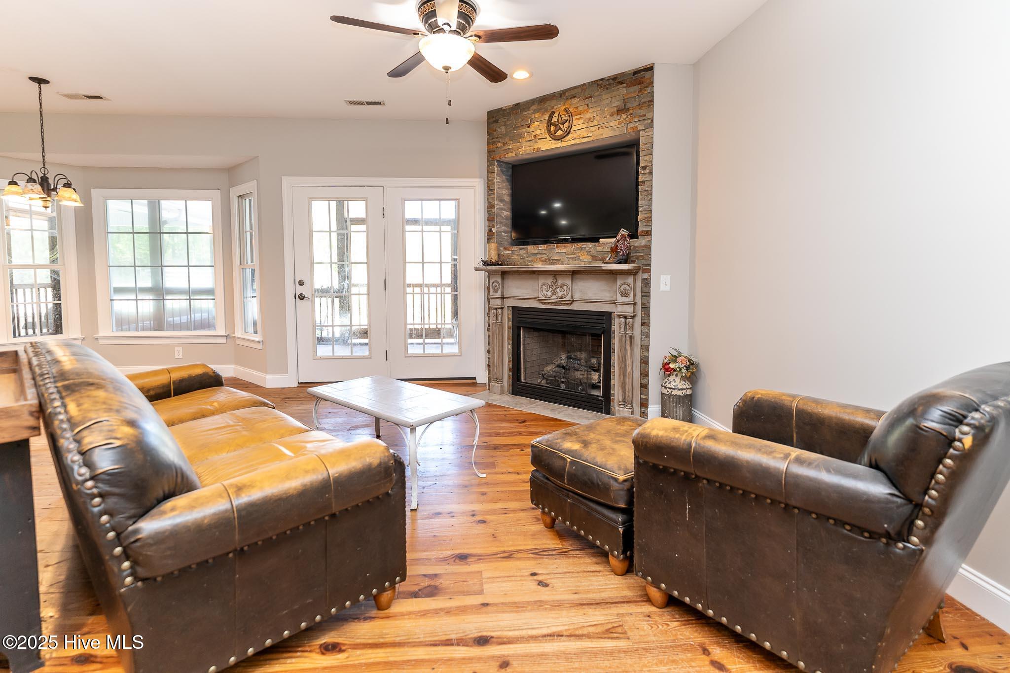 104 Bridle Path Lane Property Photo 42