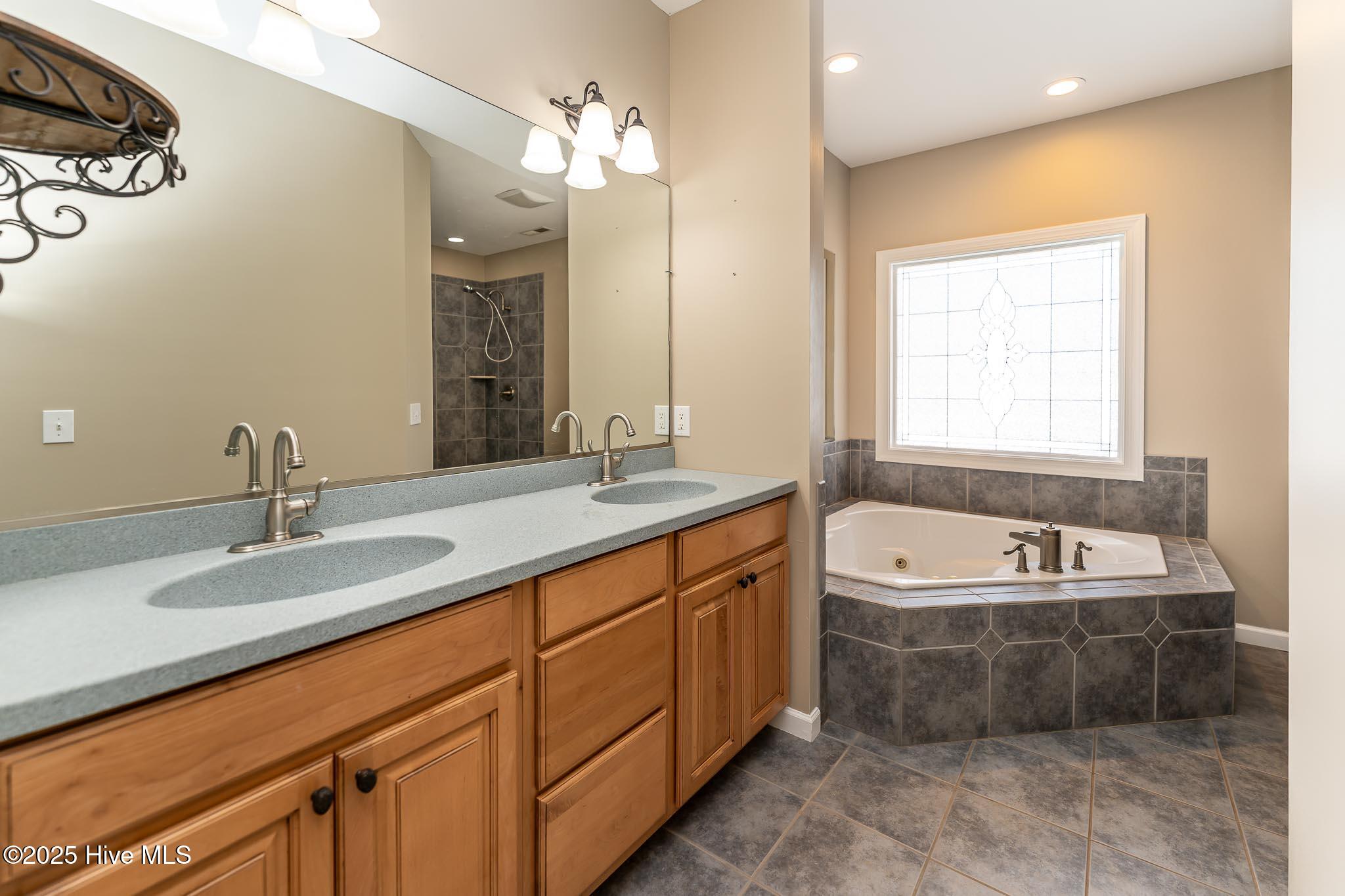 104 Bridle Path Lane Property Photo 60