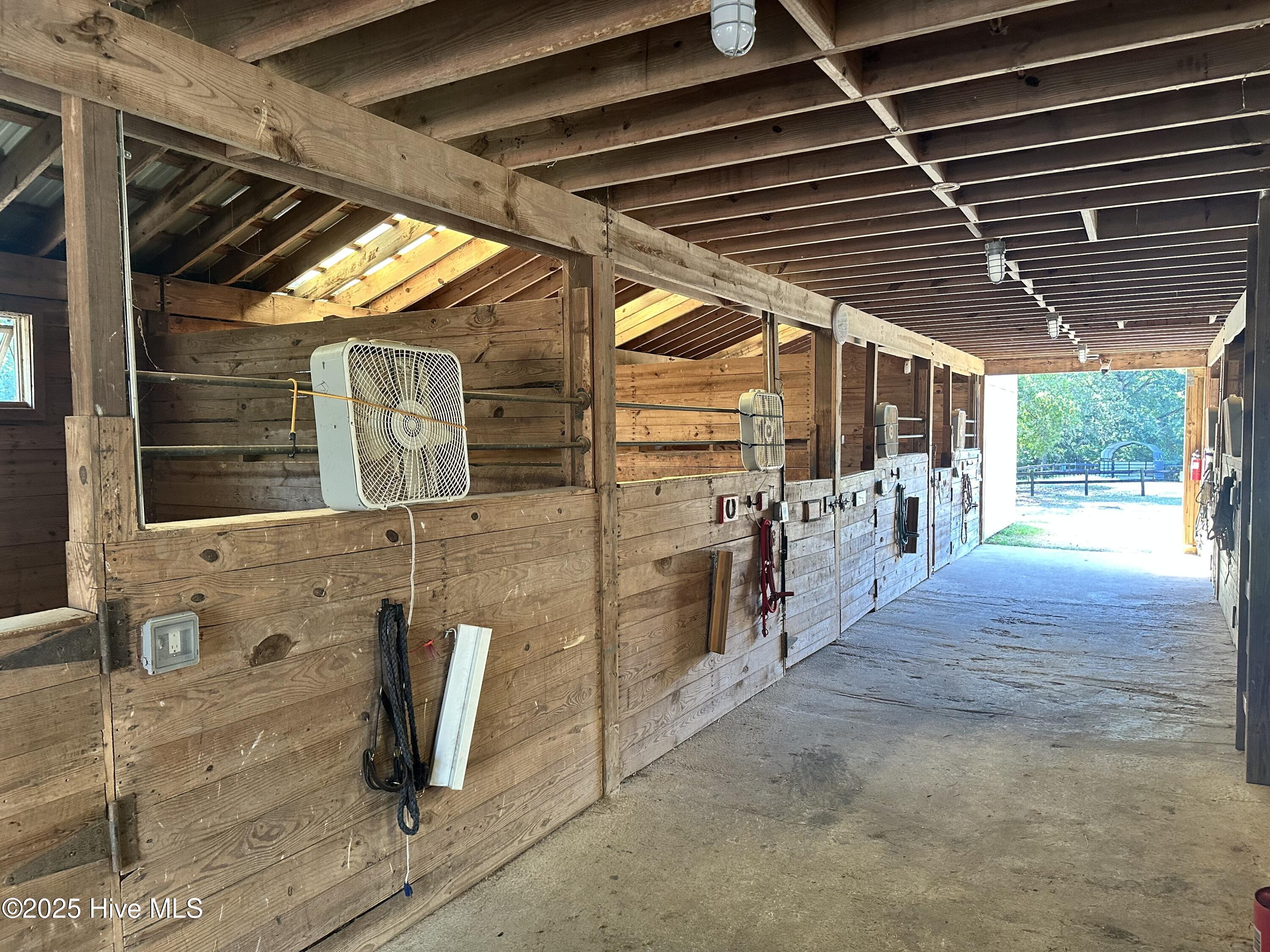 104 Bridle Path Lane Property Photo 81