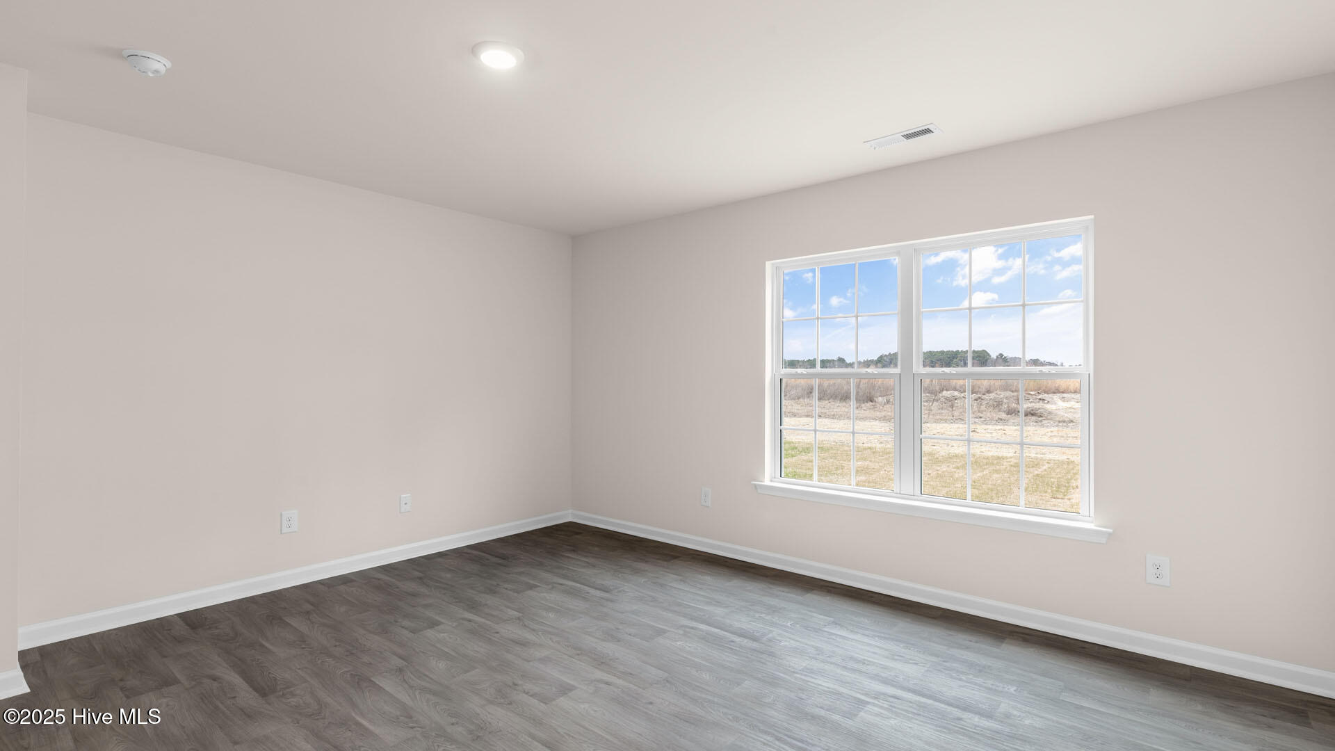 201 Grove Lane Property Photo 9