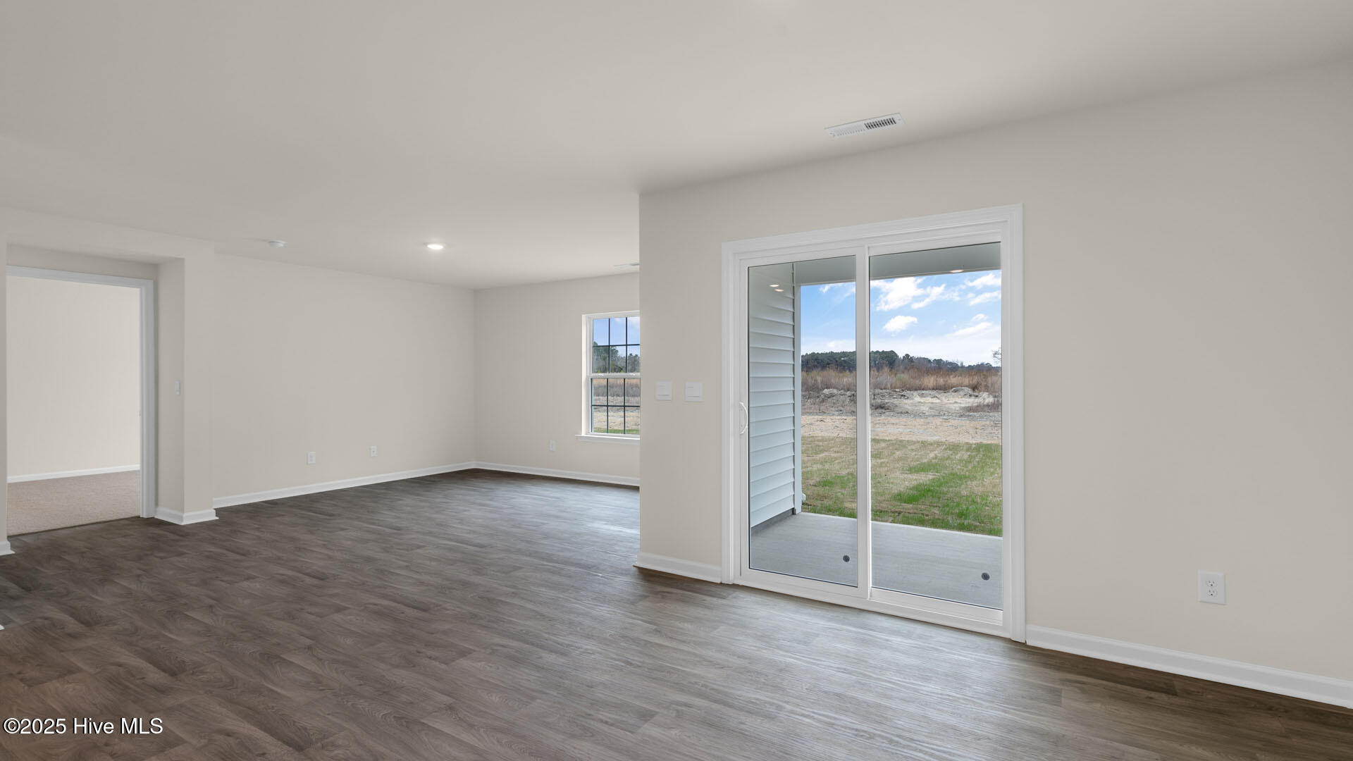 201 Grove Lane Property Photo 10