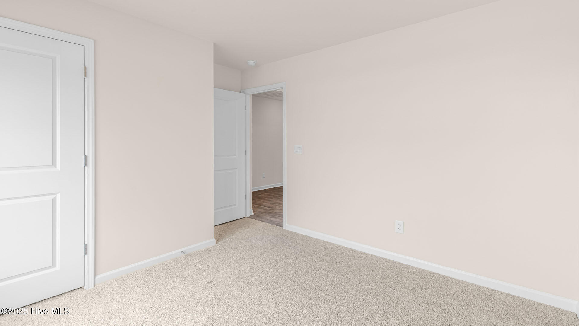 201 Grove Lane Property Photo 15