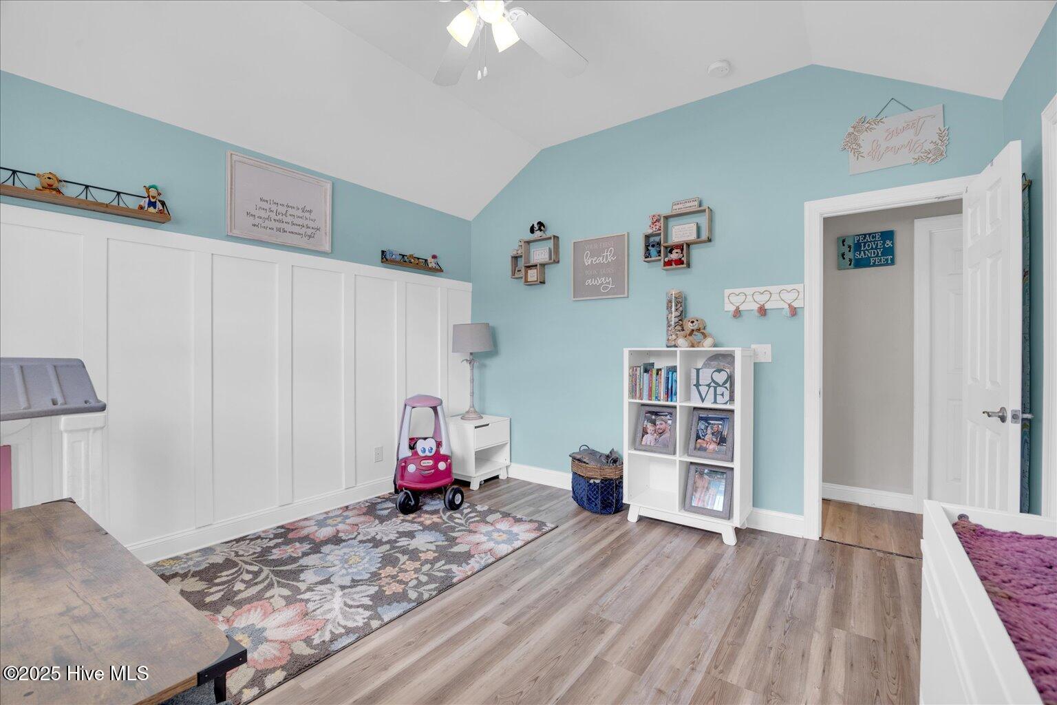 115 Castle Bay Drive Property Photo 32
