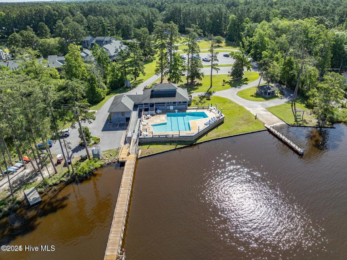 607 Pamlico River Drive Property Photo 17