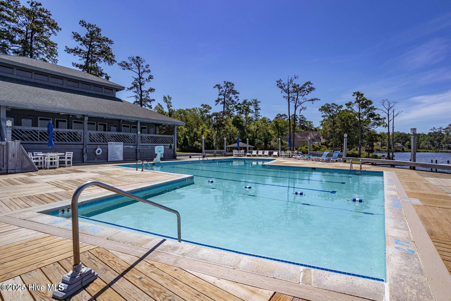 607 Pamlico River Drive Property Photo 18