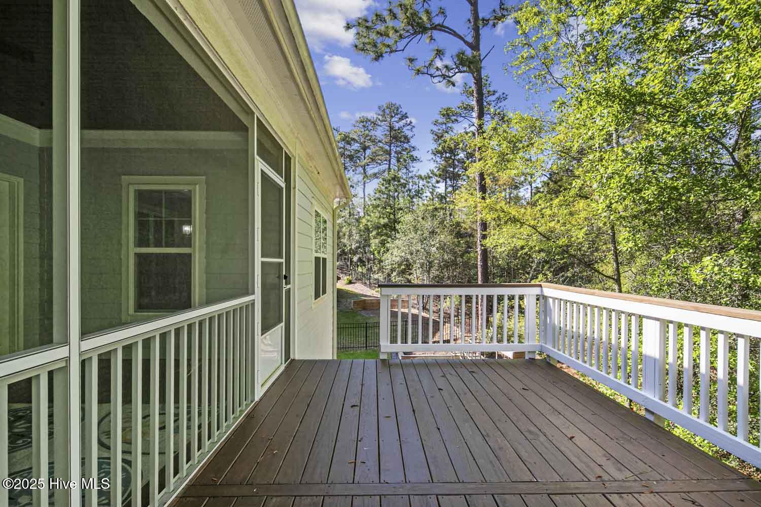 216 Sundew Court Property Photo 14