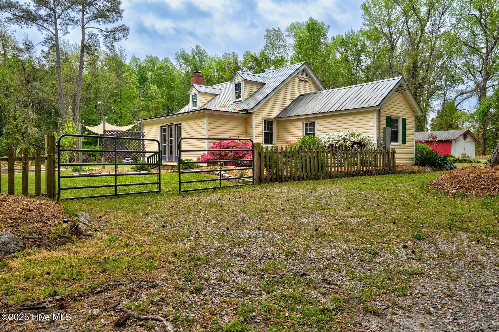 7110 Hunter Hill Road Property Photo