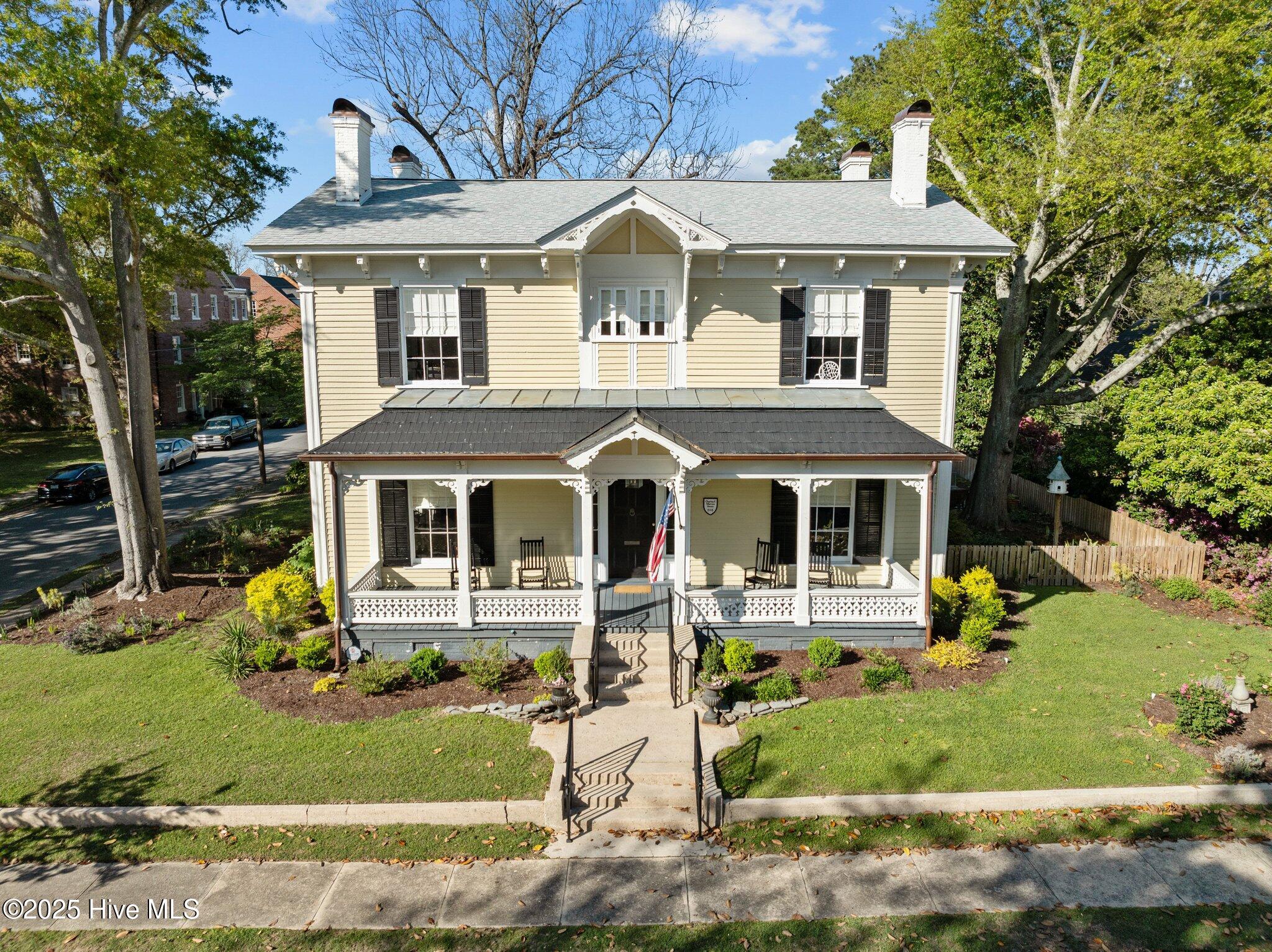 626 W Main Street Property Photo 4