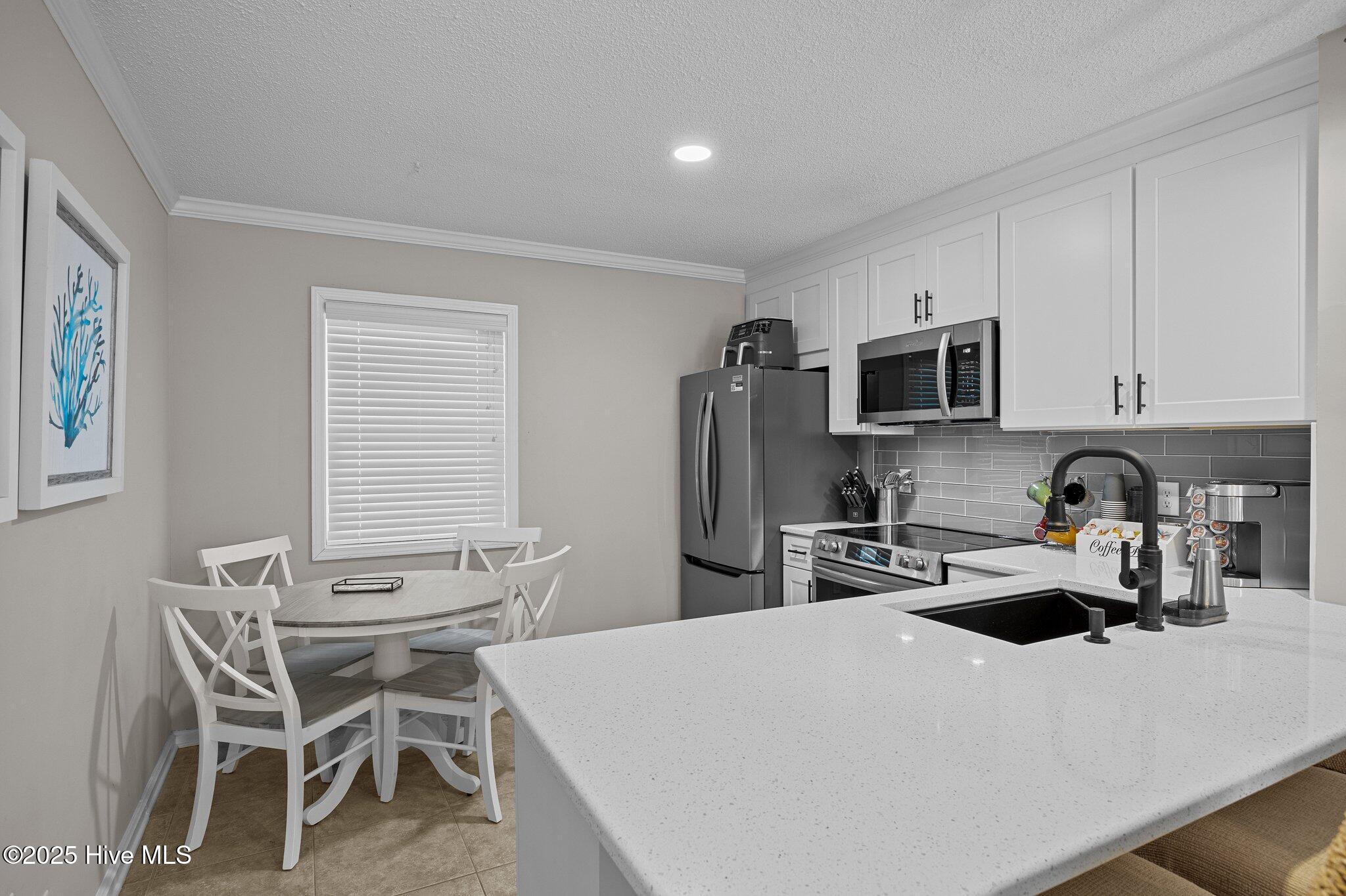 2196 New River Inlet Road Unit 261 Property Photo 6