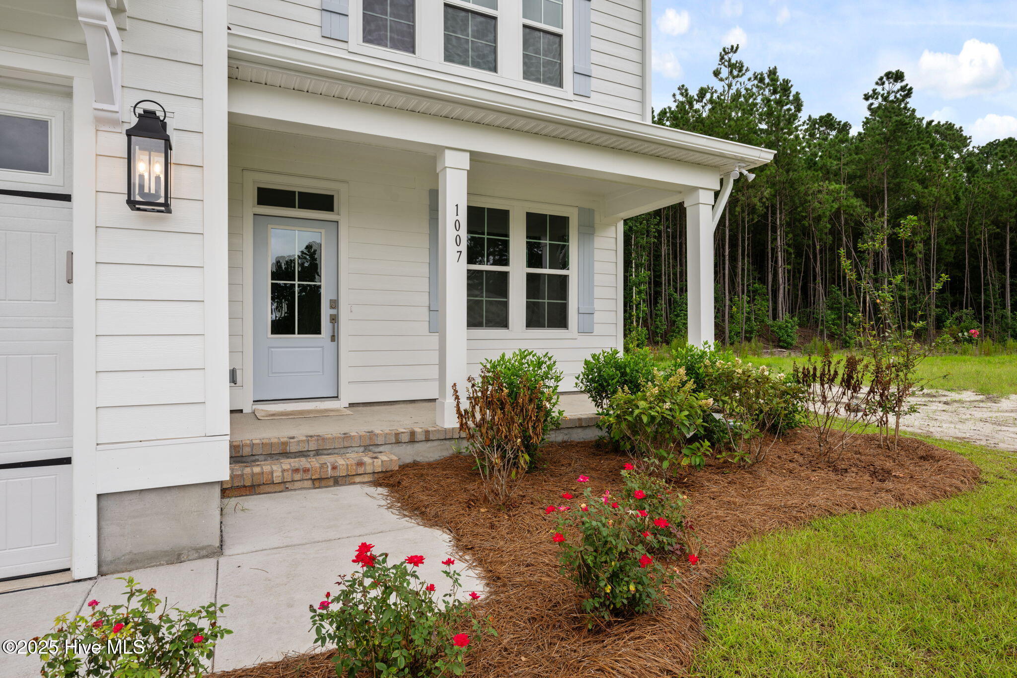 1007 Exeter Place Property Photo 6