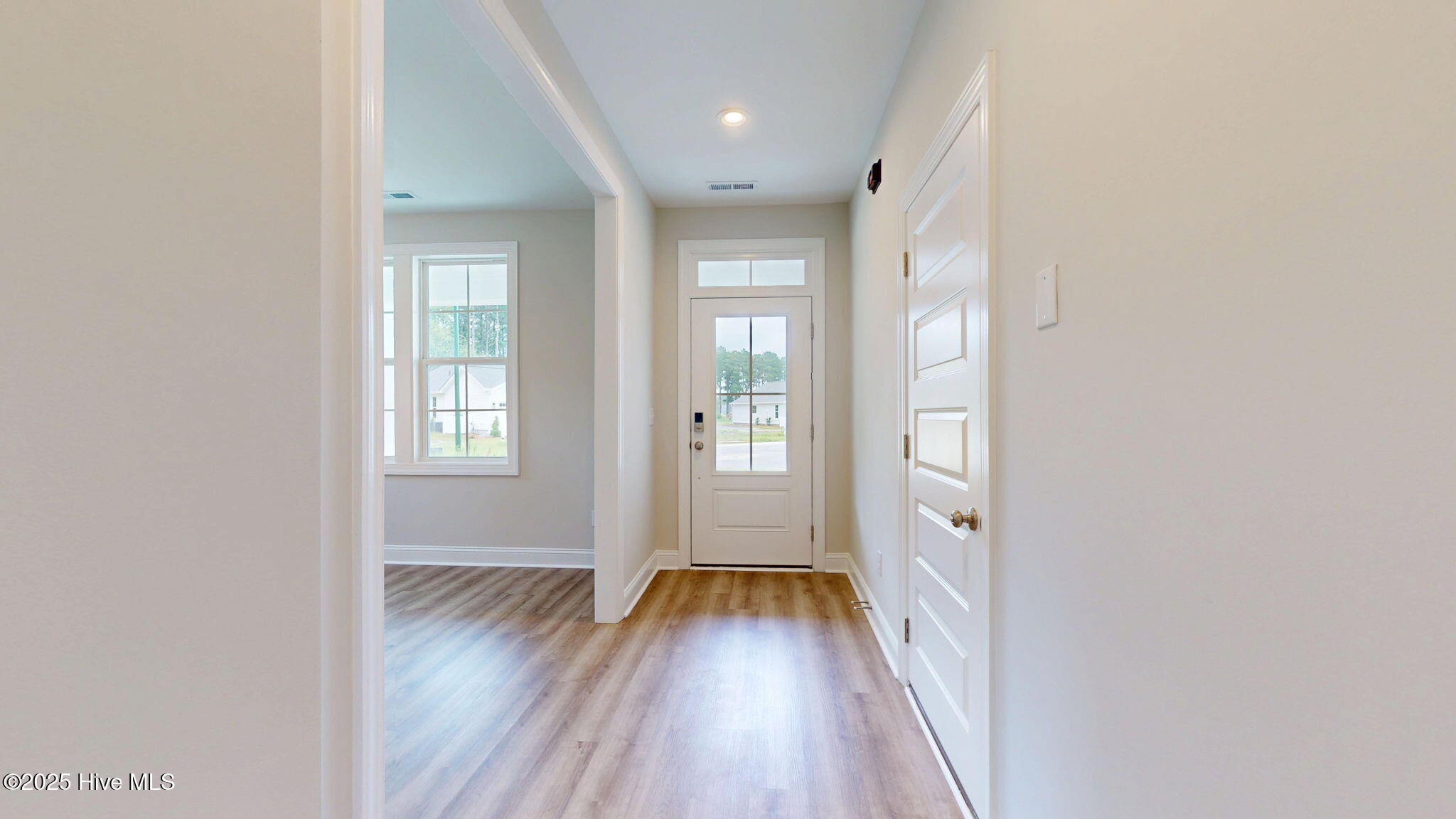 1007 Exeter Place Property Photo 7